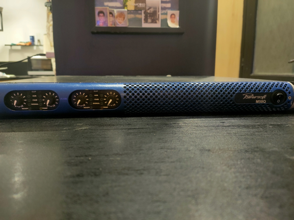 Vends amplificateur Powersoft 4 canaux de 1250 w