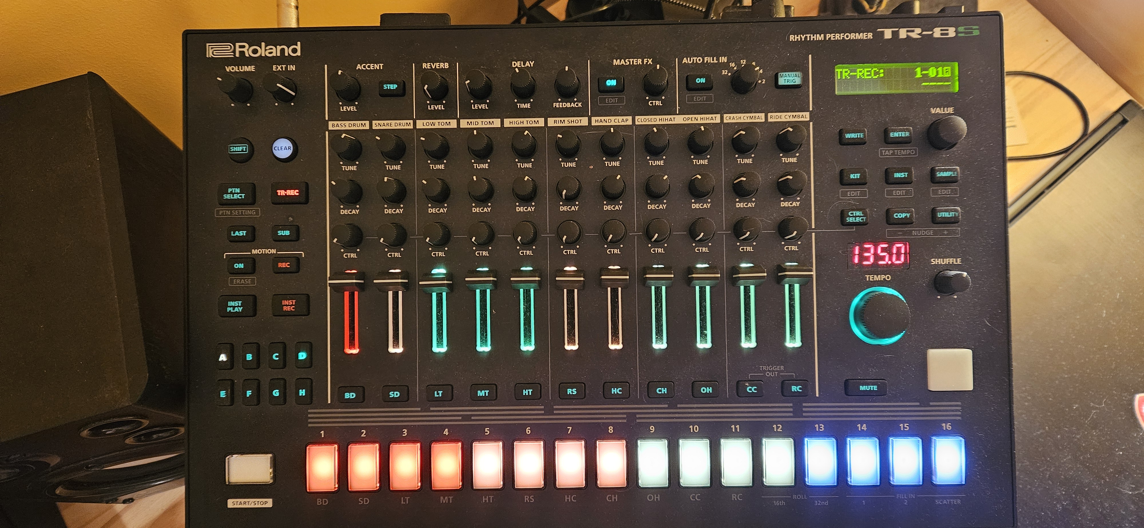 Vends TR-8S