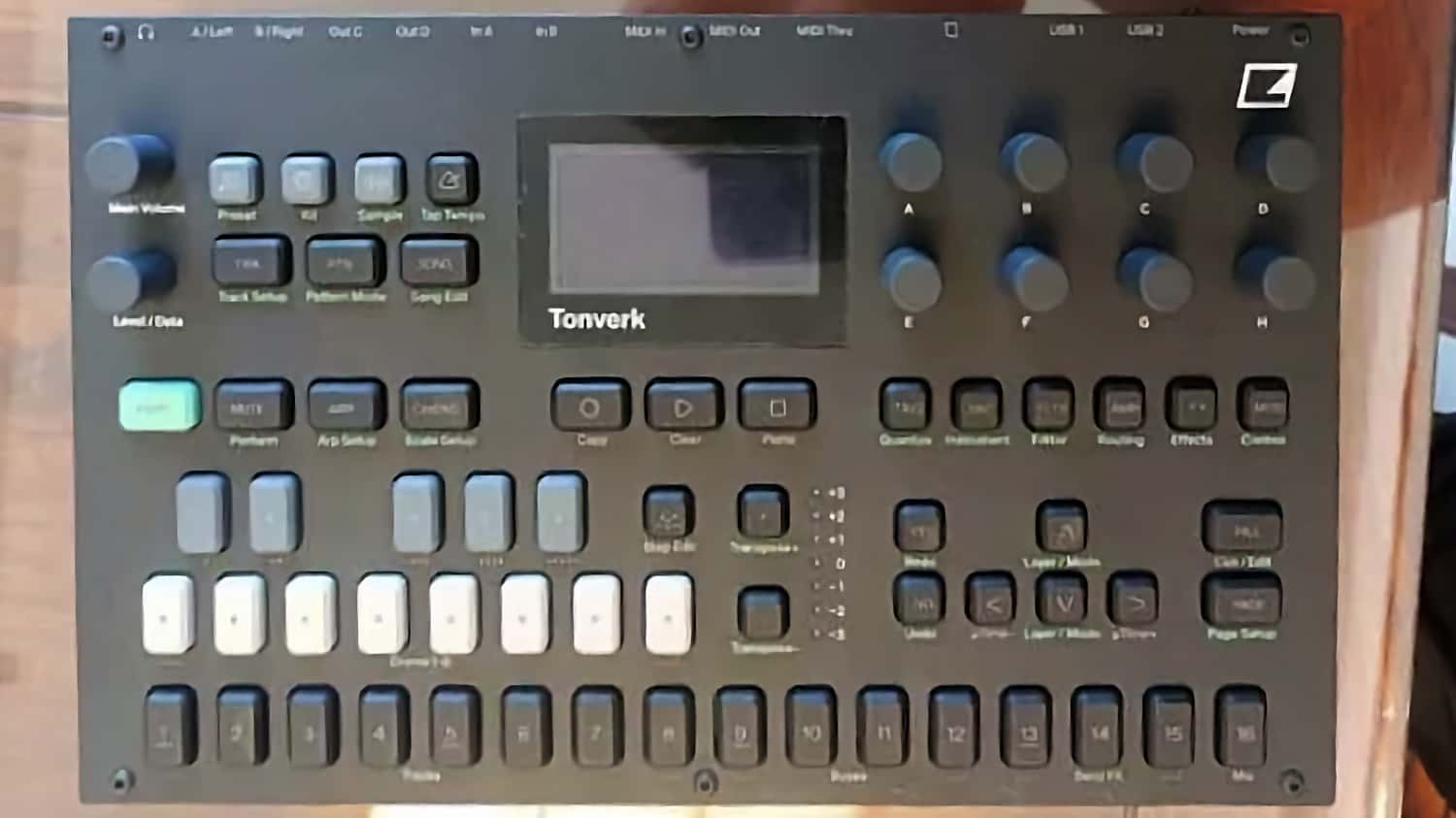 Tonverk neuf (moins d'un  mois) Port Offert