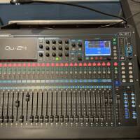 Vends table de mixage ALLEN HEAT QU24 dans son flight case THON