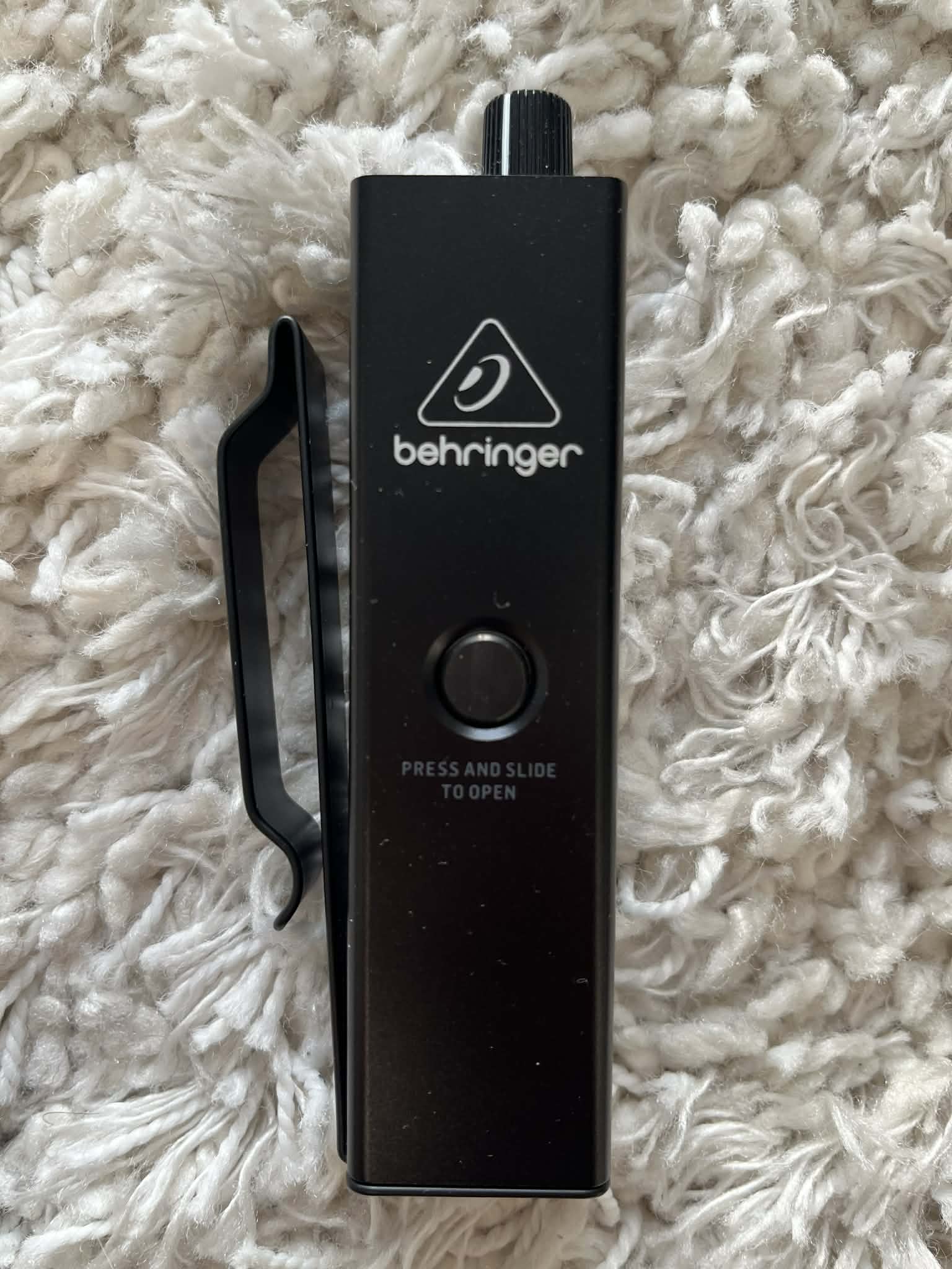 Vends Berhinger Powerplay P2