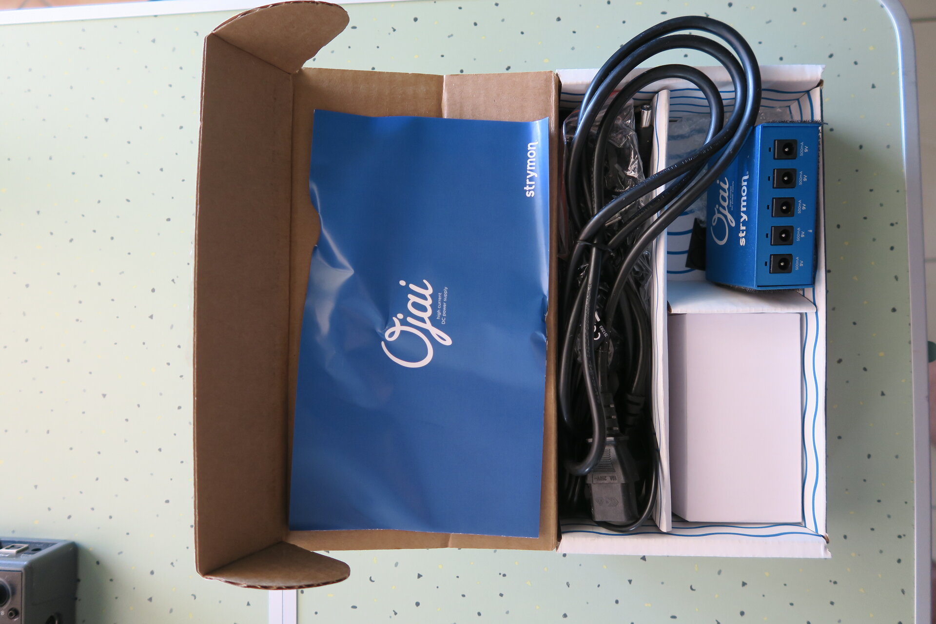 Strymon Ojai - L'alimentation haut de gamme pour pedalboard