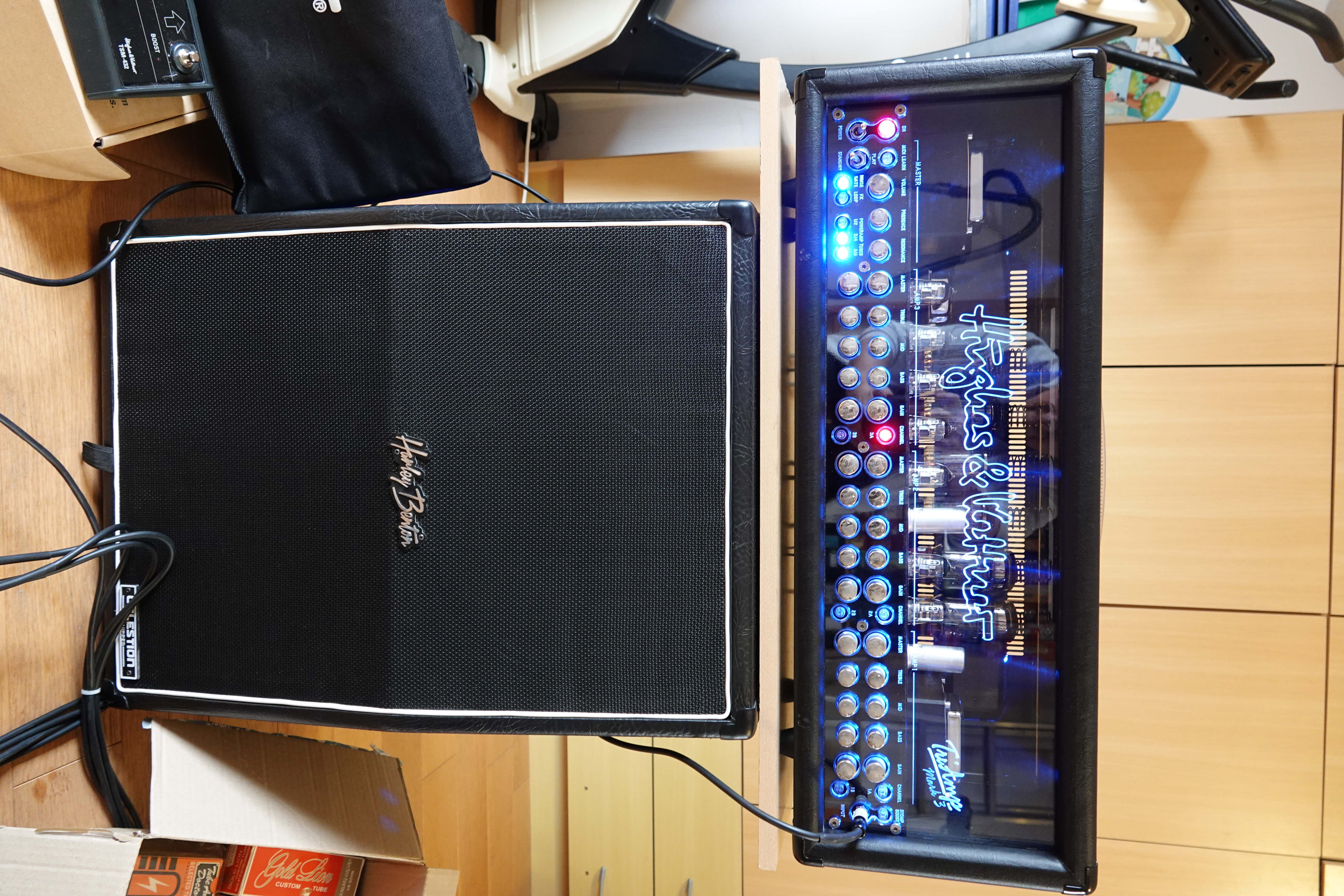 Vds H&K Triamp MK3 + baffle 2x12 V30 Pan coupé Harley Benton tous deux très bon état