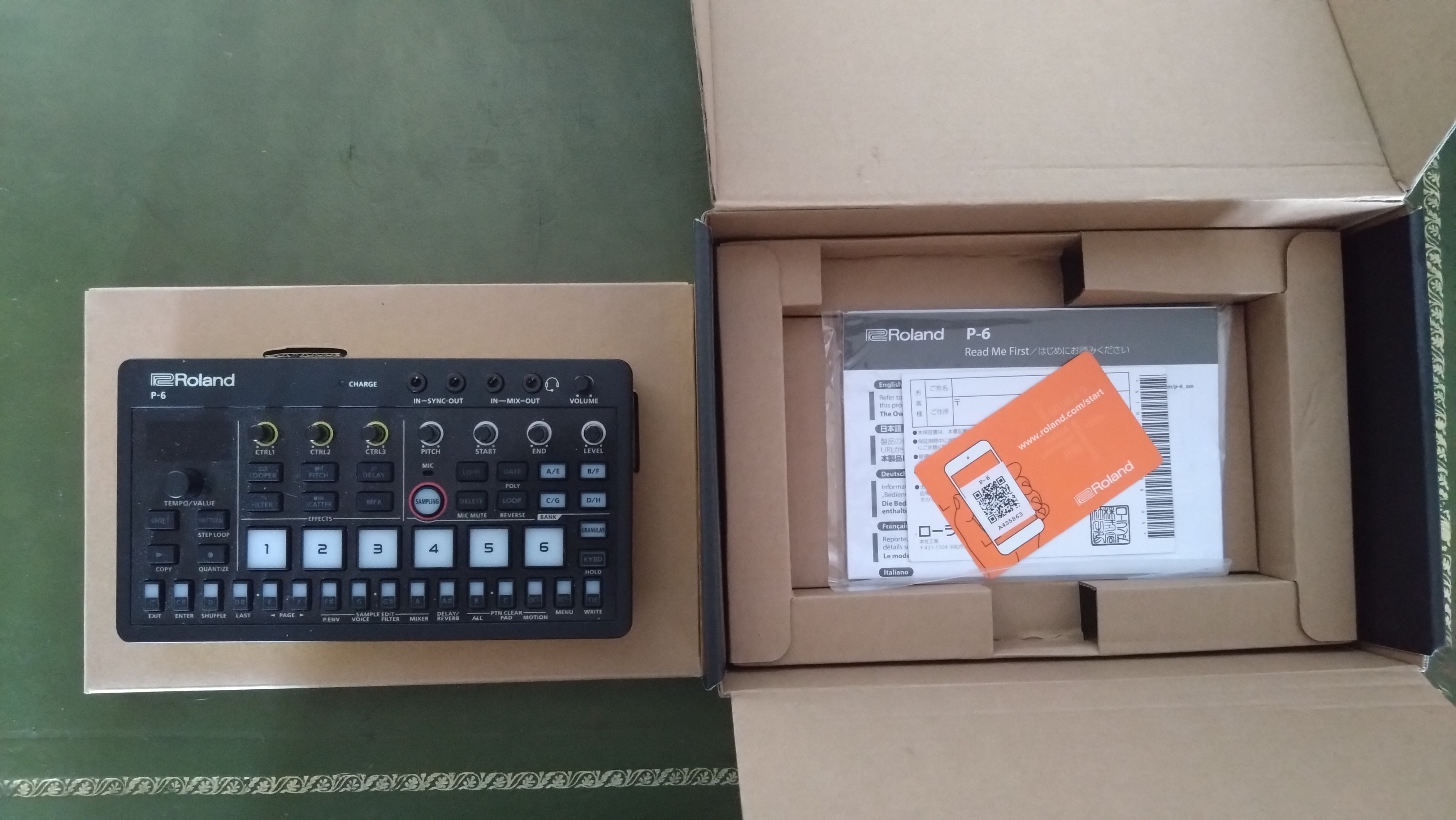 Roland Aira Compact P-6 