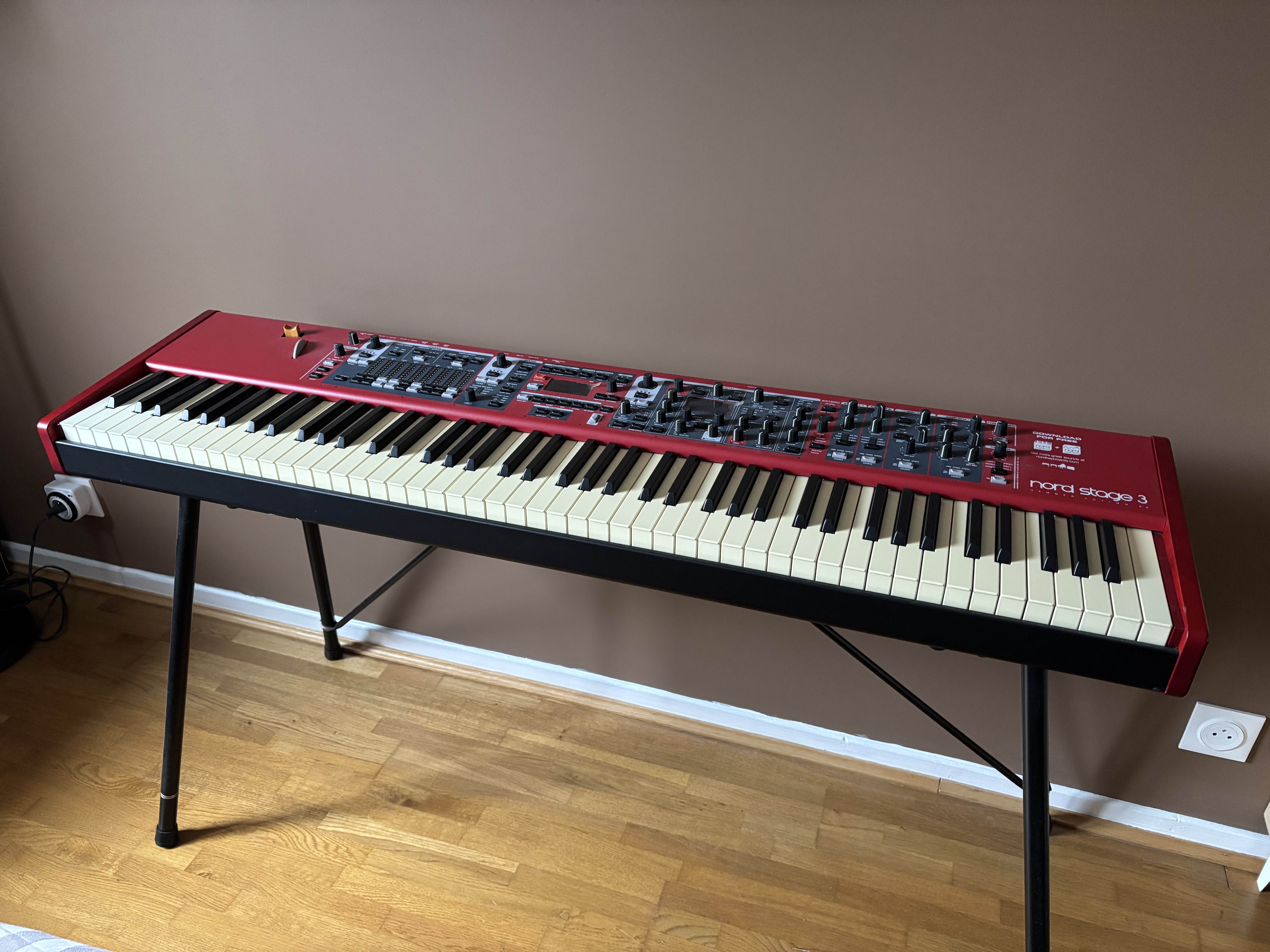 Vends NORD Stage 3 etat neuf très peu servi