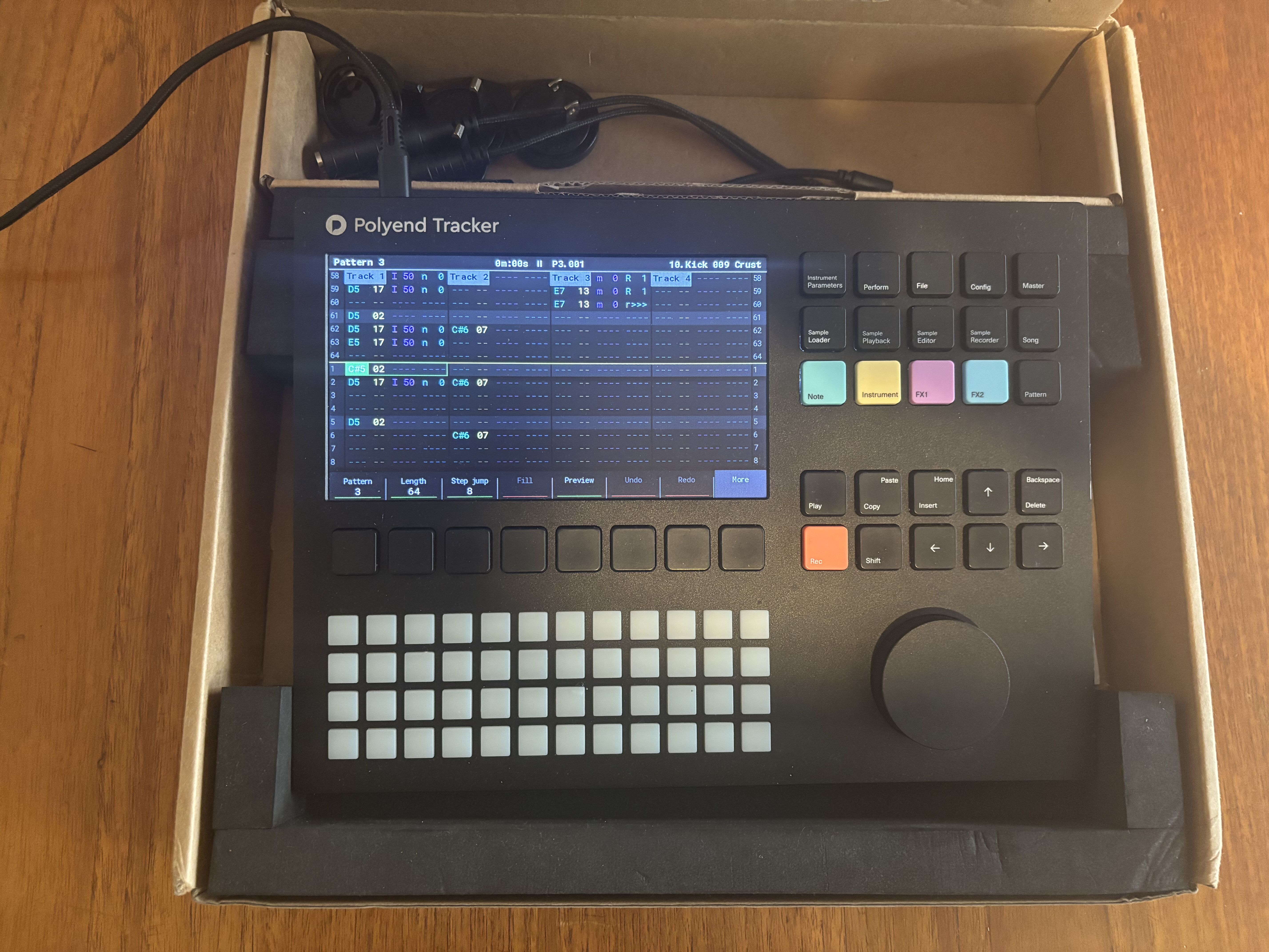 Vends Polyend Tracker comme neuf