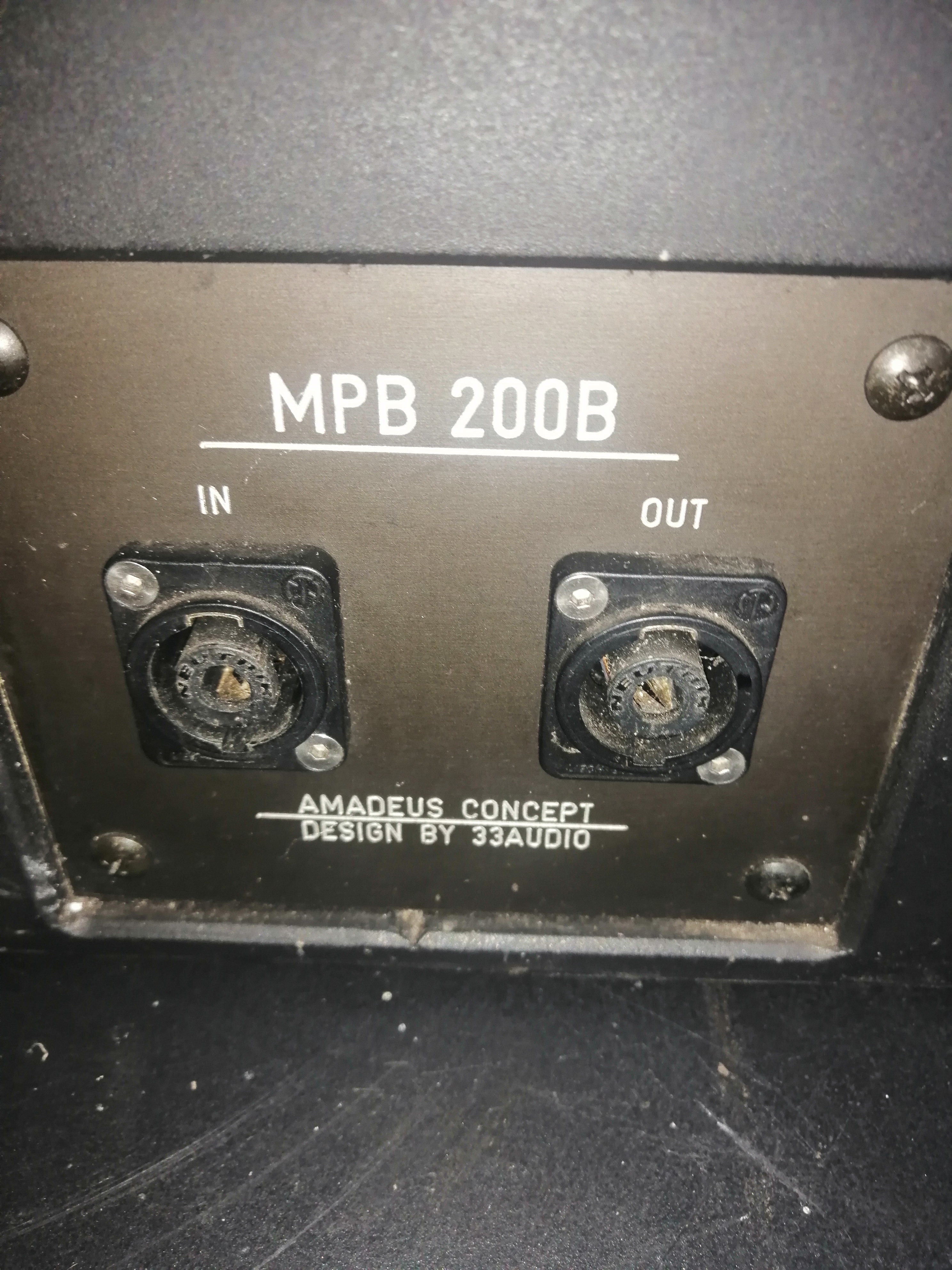 Paire amadeus concept 