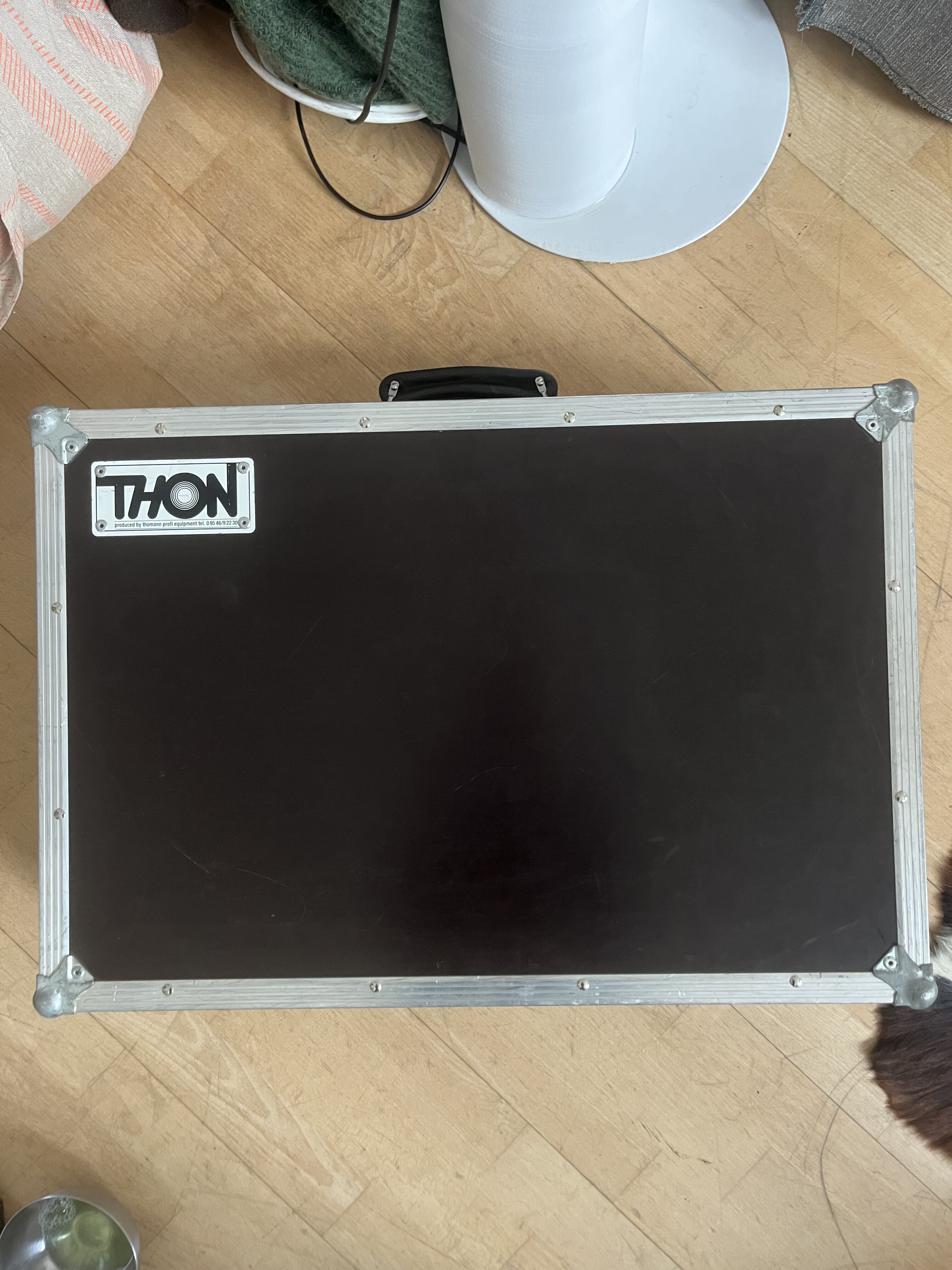 Vends Thon Effect Pedal Small