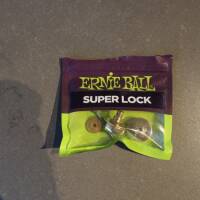 Vends Super Locks d'Enie ball doré neufs dans leur emballage. (jamais installé)