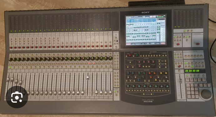 Vends console numérique Sony DMX r100