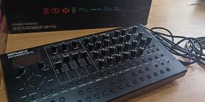 Roland SH4D