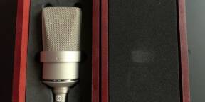 Neumann TLM 103