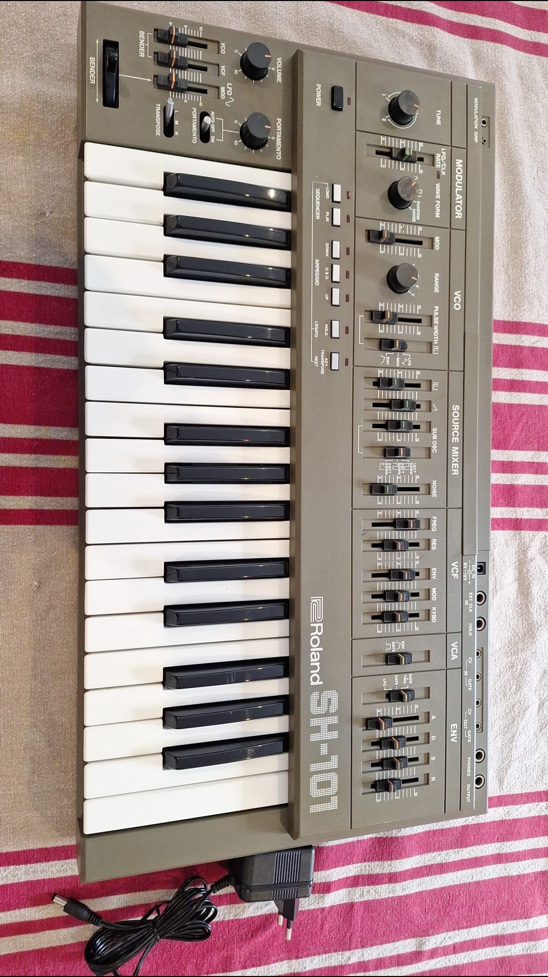 Vends Roland SH101 révisé