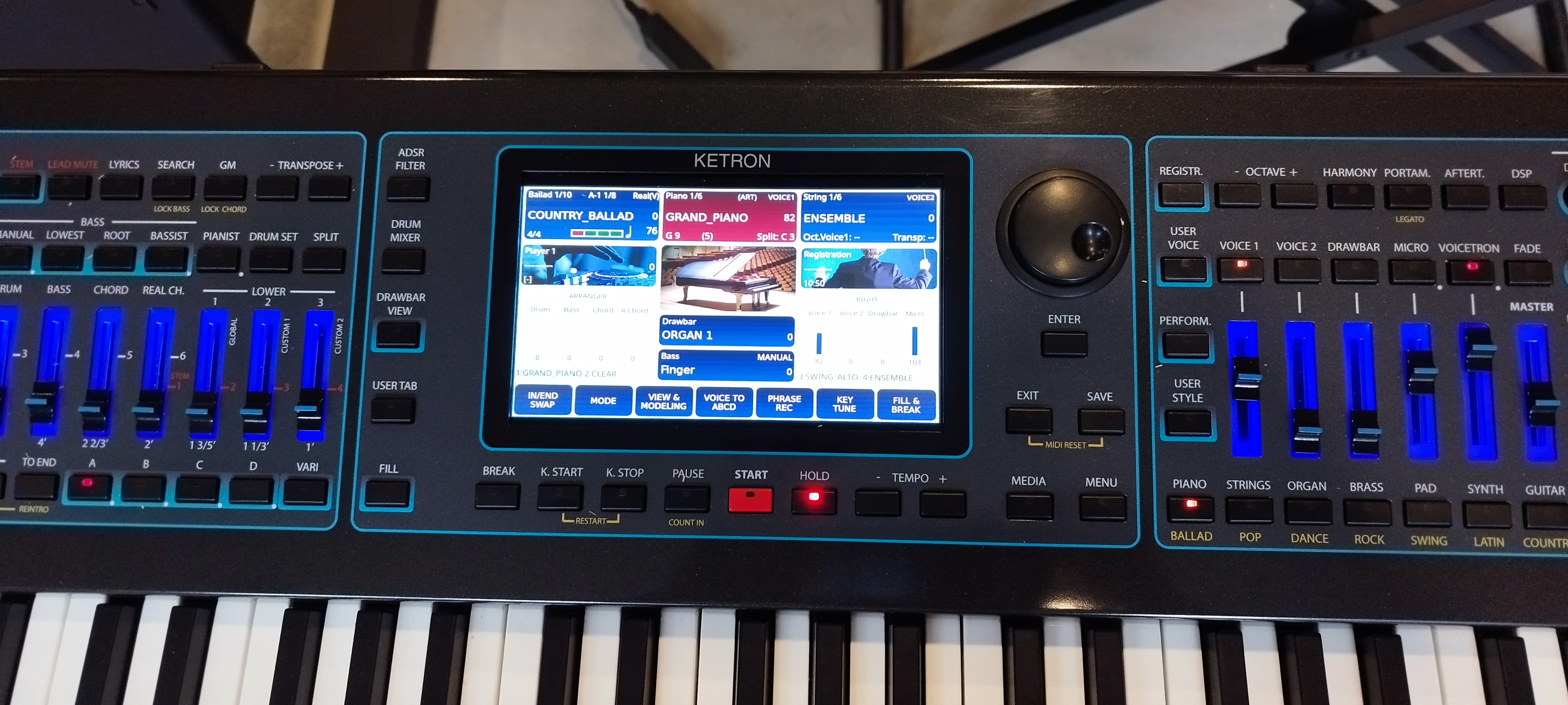 Ketron event 76 clavier piano synthe arrangeur