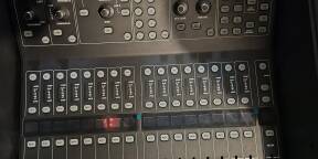 Vends table de mixage Midas M32R + Flight Gator G tour