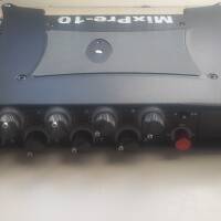 Superbe enregistreur peu utilisé et bichonné. 2 batteries + chargeur pour une autonomie de 24h inclues Sac ORCA inclu