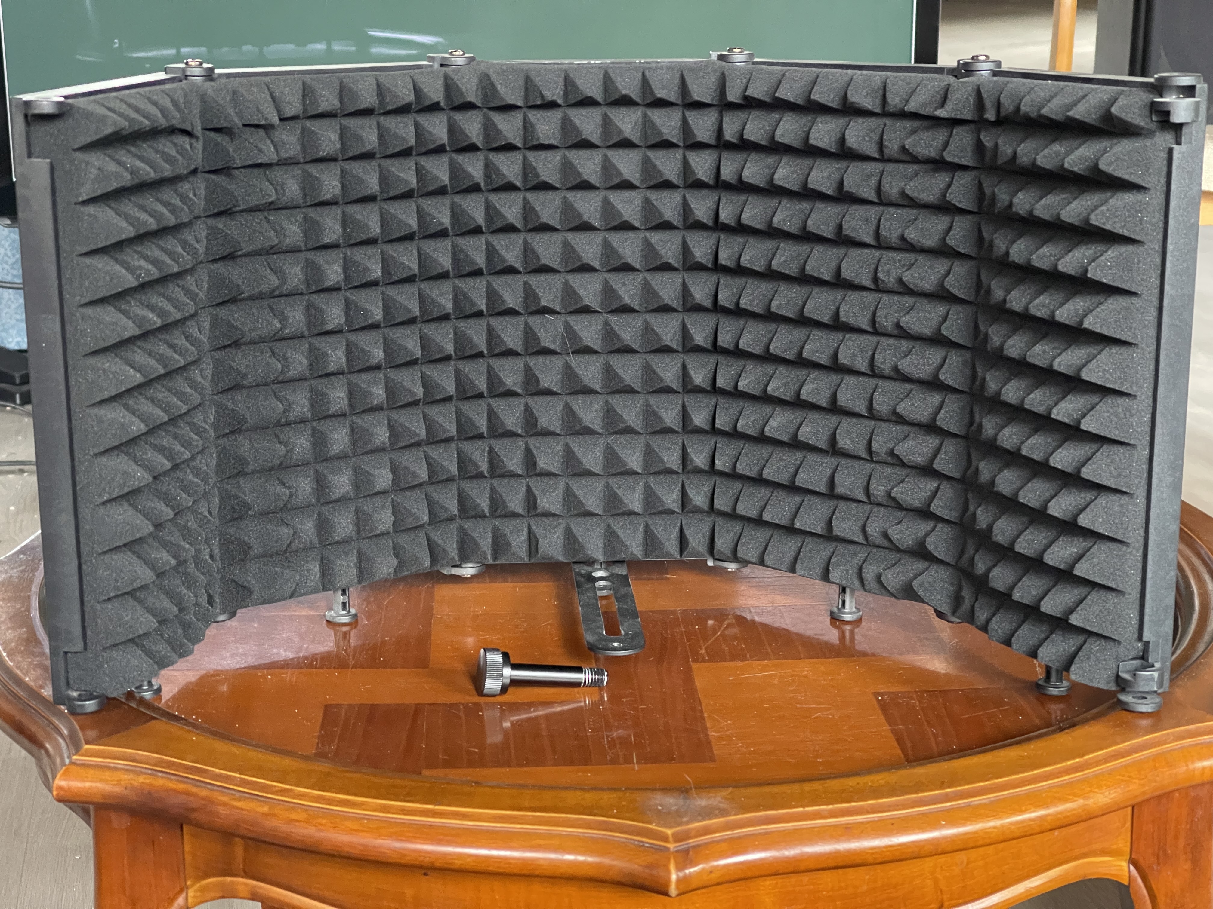 Filtre absorbeur de réflexions pour micro de studio