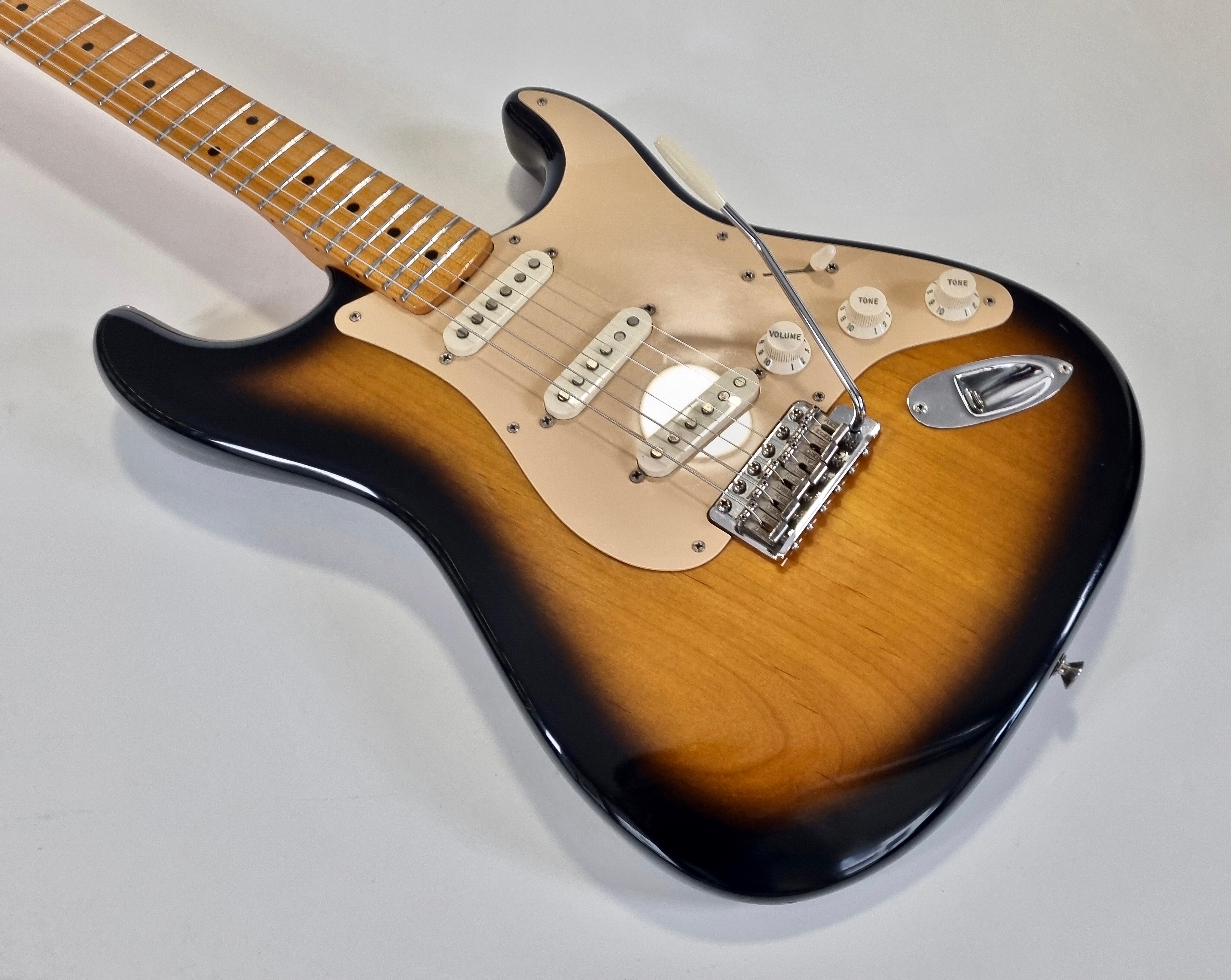 Fender Eric Johnson Stratocaster Maple (71530)