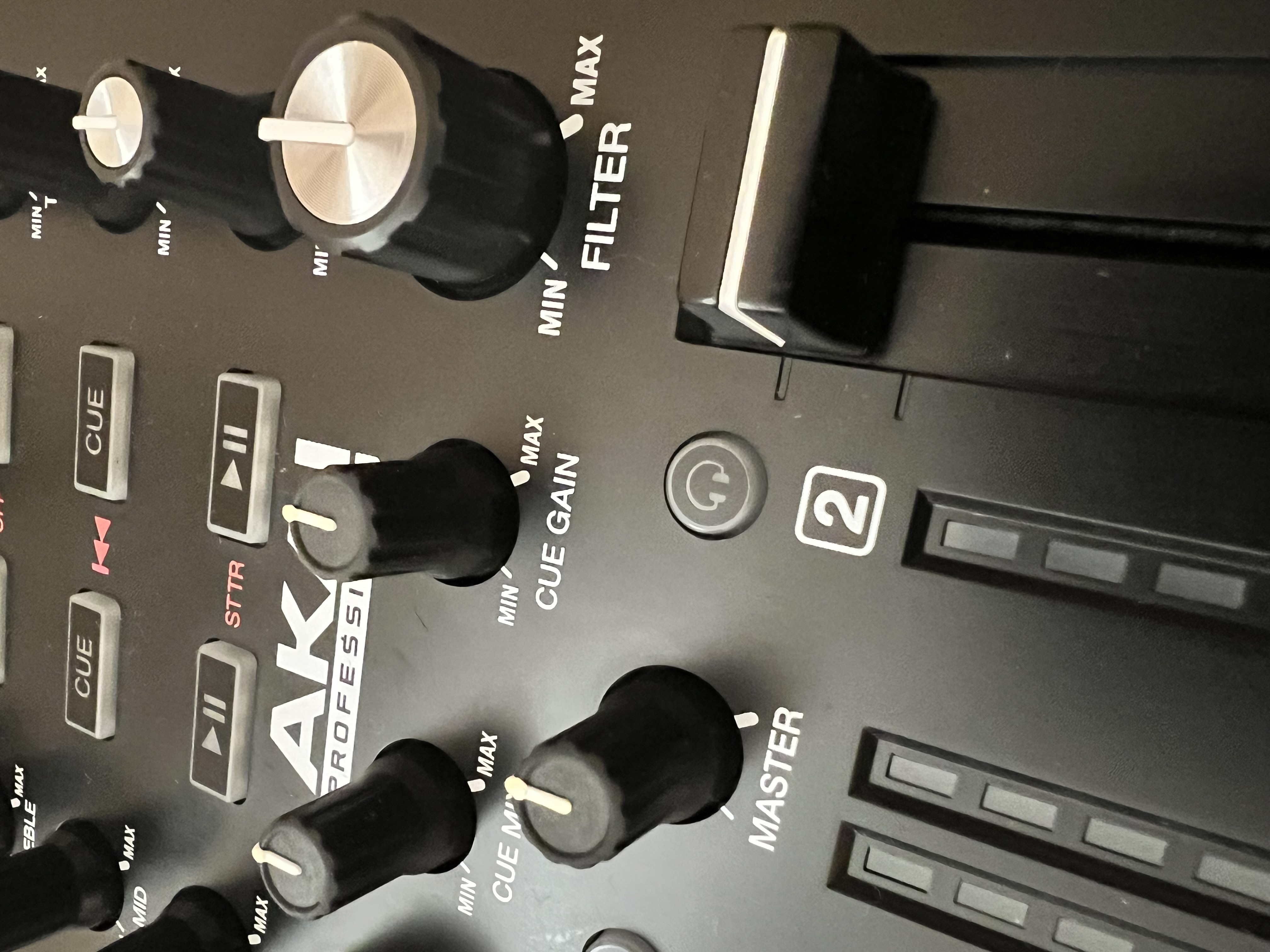 Table de mixage Akai Professional AMX pour Serato DJ – Bon état