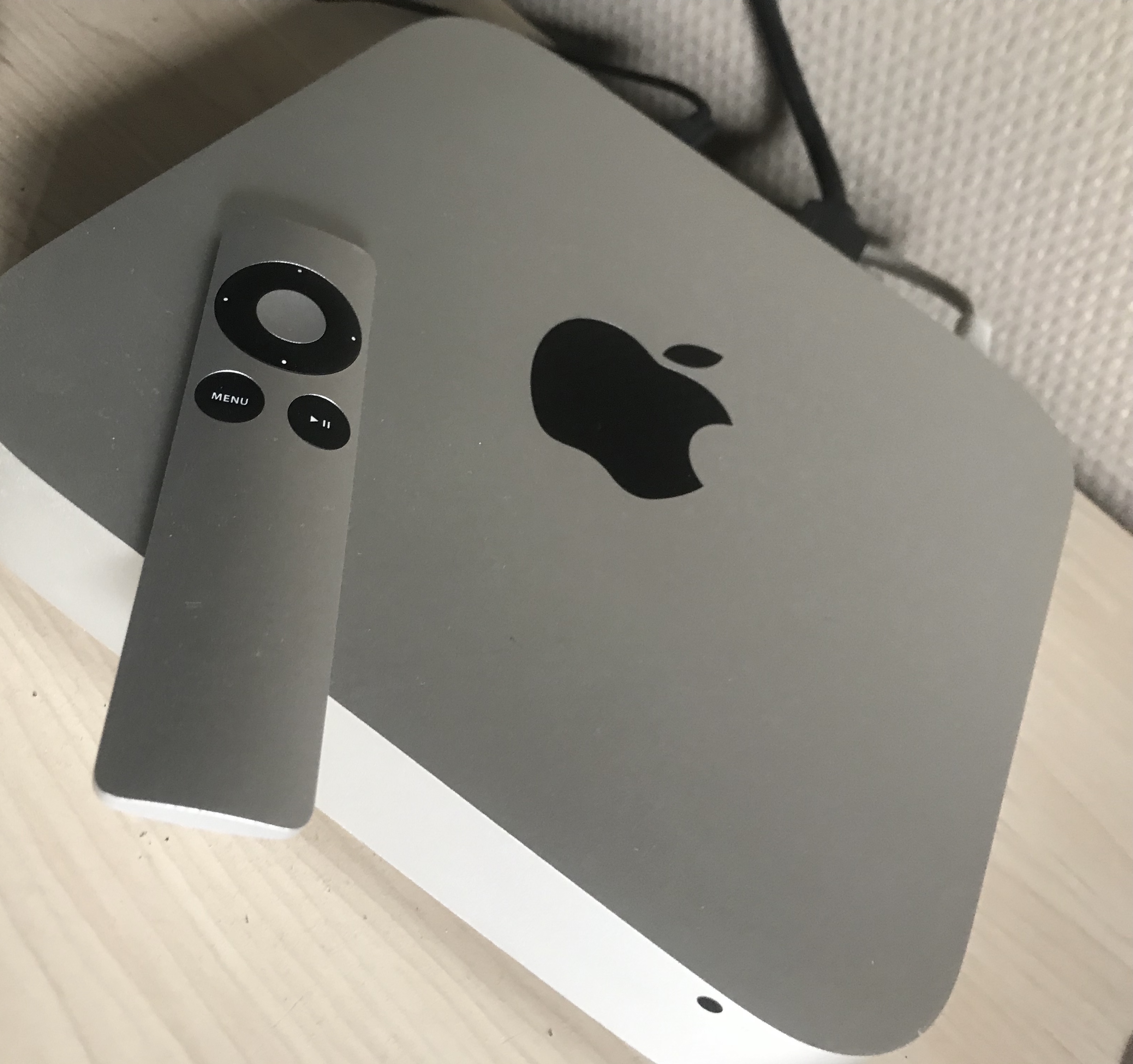 Mac mini late 2012 avec écran Eizo