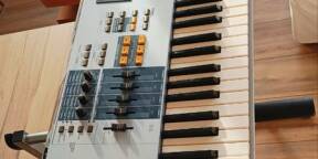 Yamaha MOTIF ES7 + Housse à roulettes