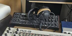 Vends behringer RD9