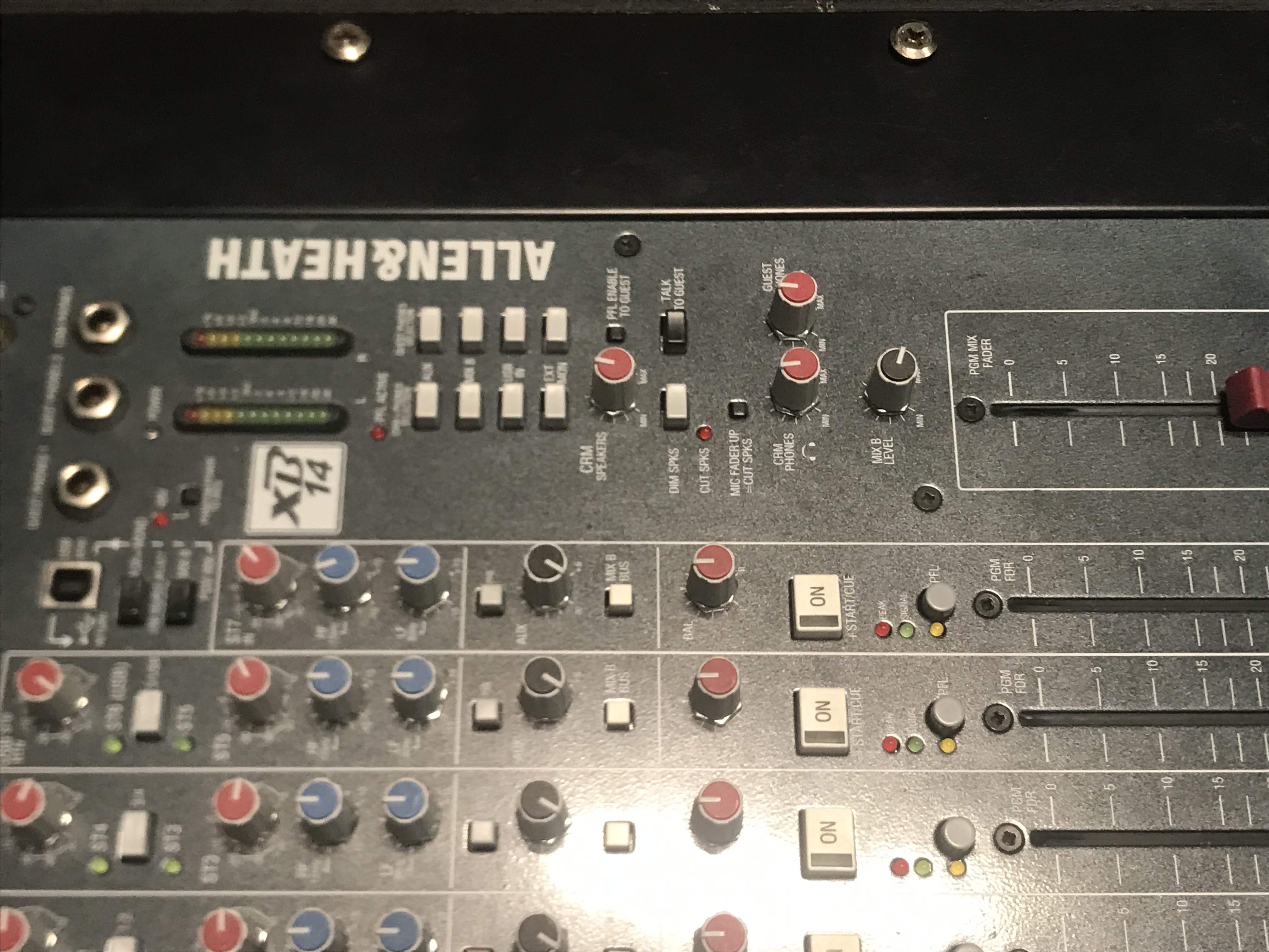 ALLEN & HEATH XB14 2