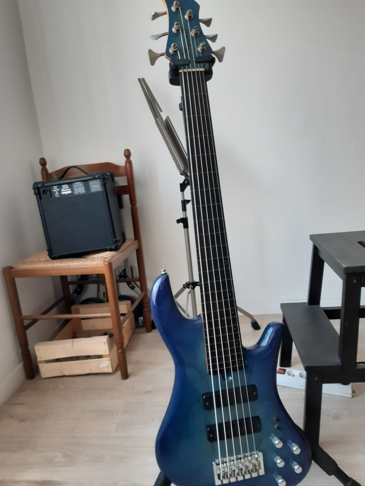 fretless 3