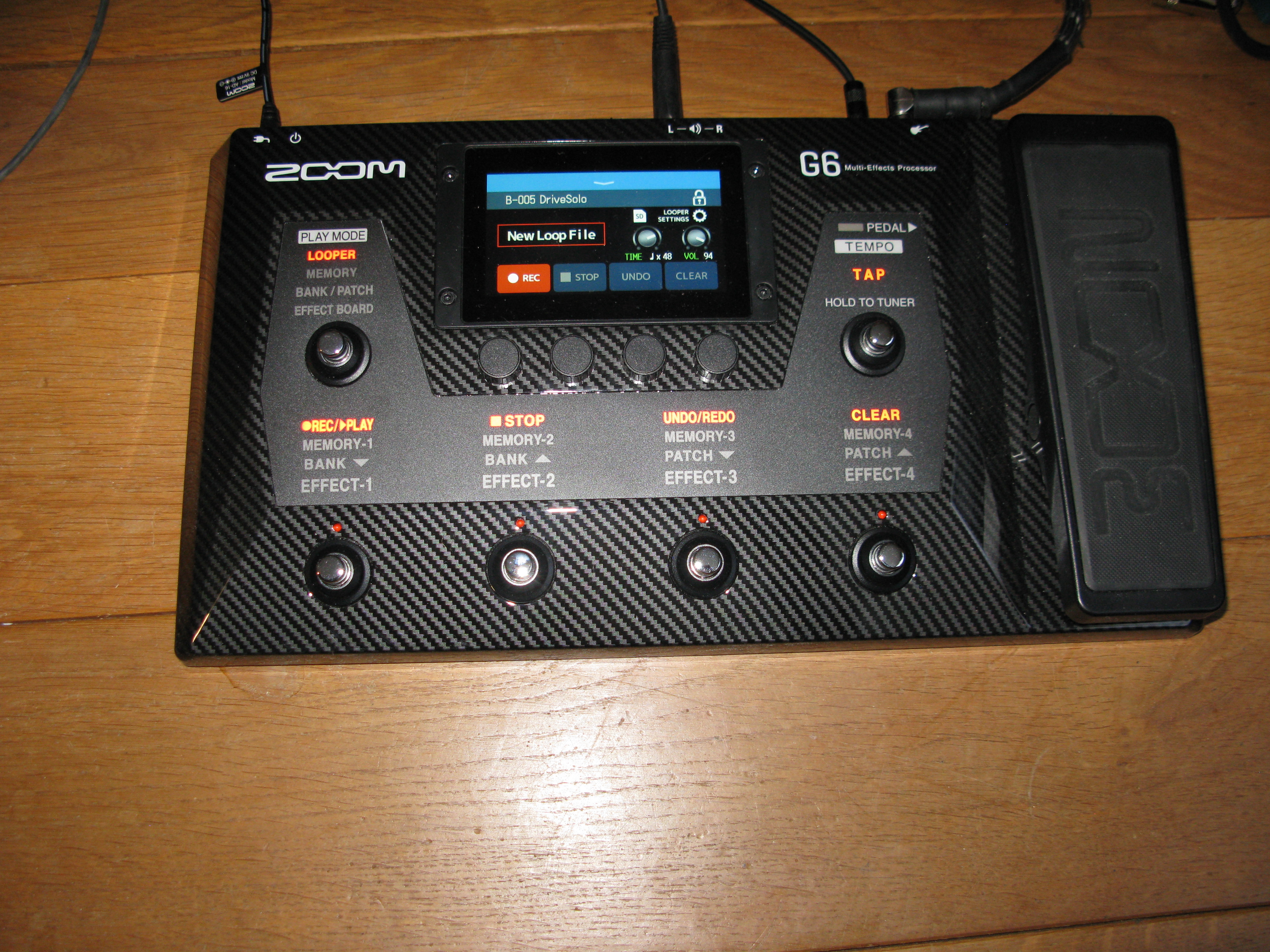 multi-effets Zoom G-6 carte SD32 Go