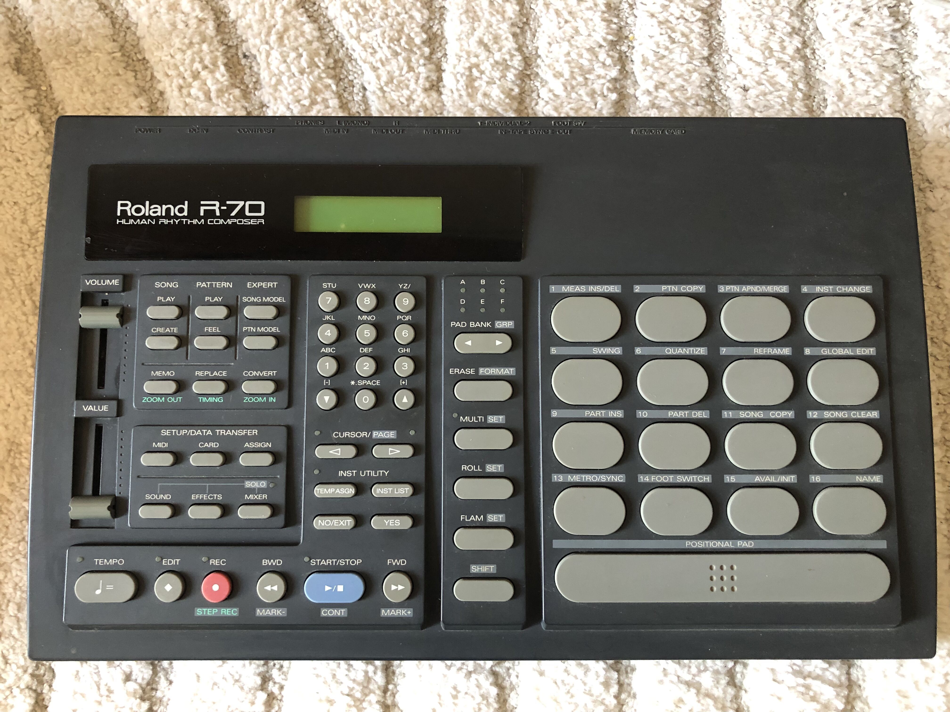Vends Roland R-70 