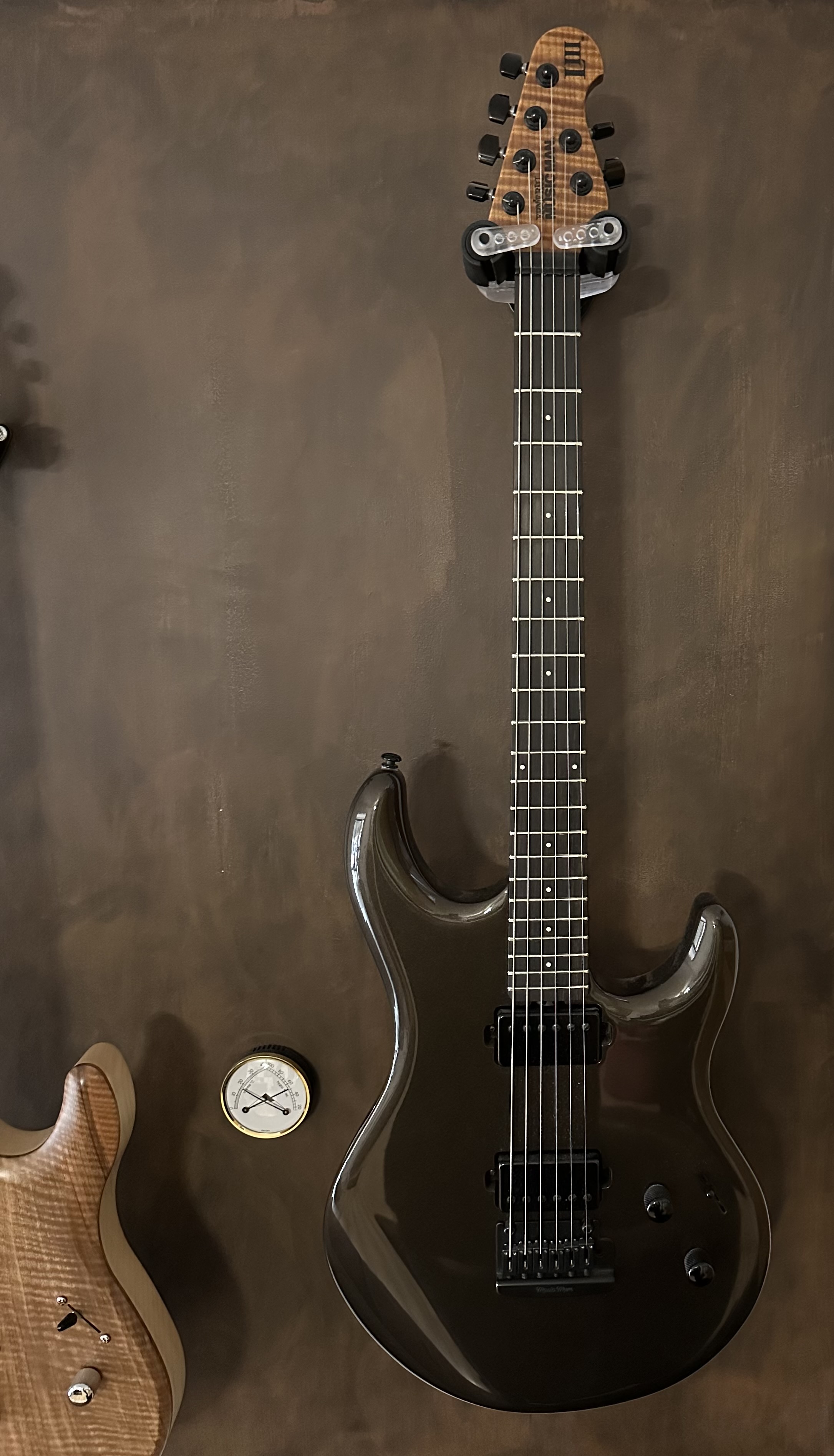 LUKE III HH Olive Pearl