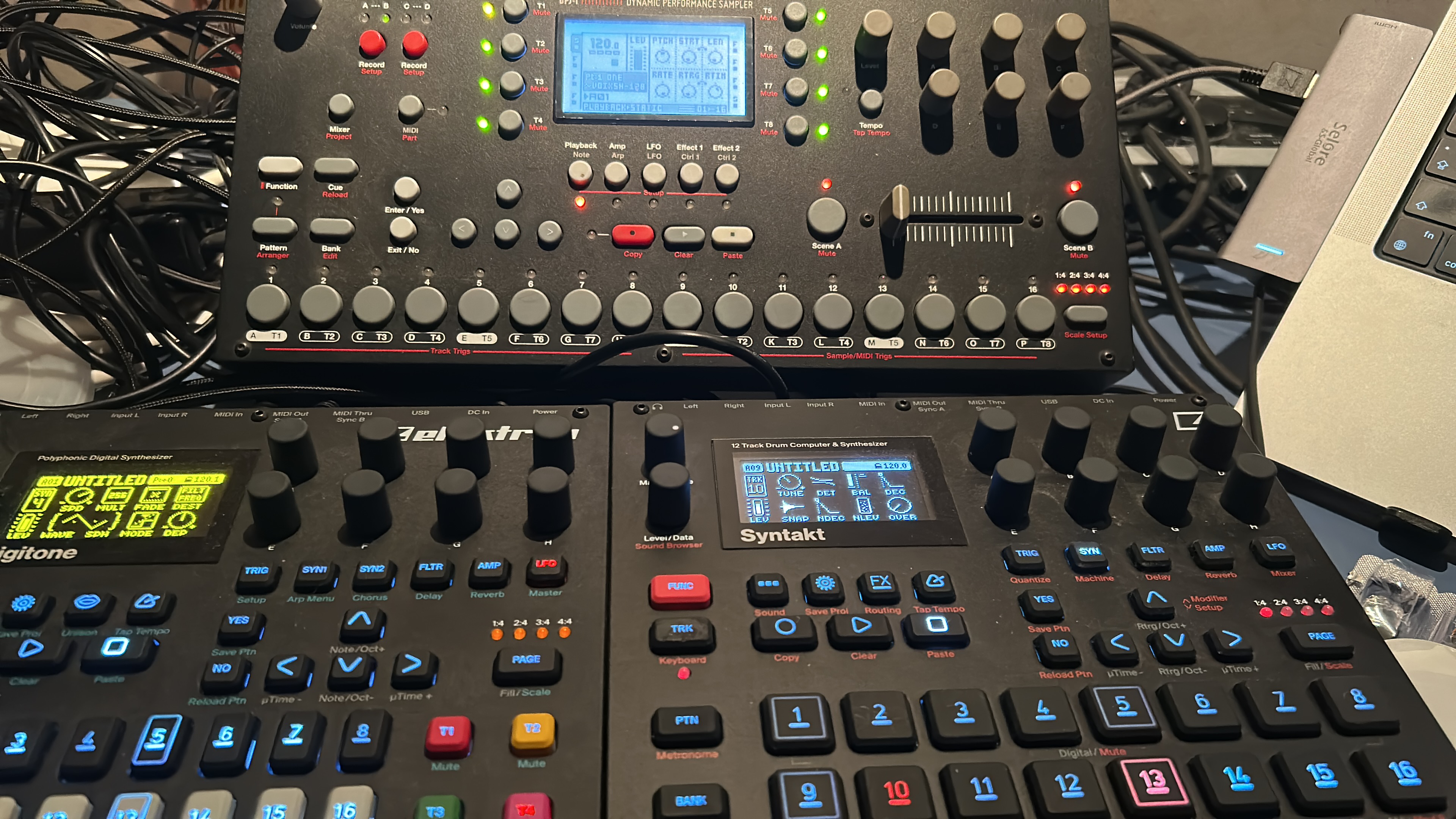 ÉCHANGE SYNTAKT CONTRE DIGITAKT MKII