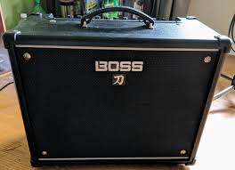 Vds dans le 06 un ampli Boss Katana 50 MK2