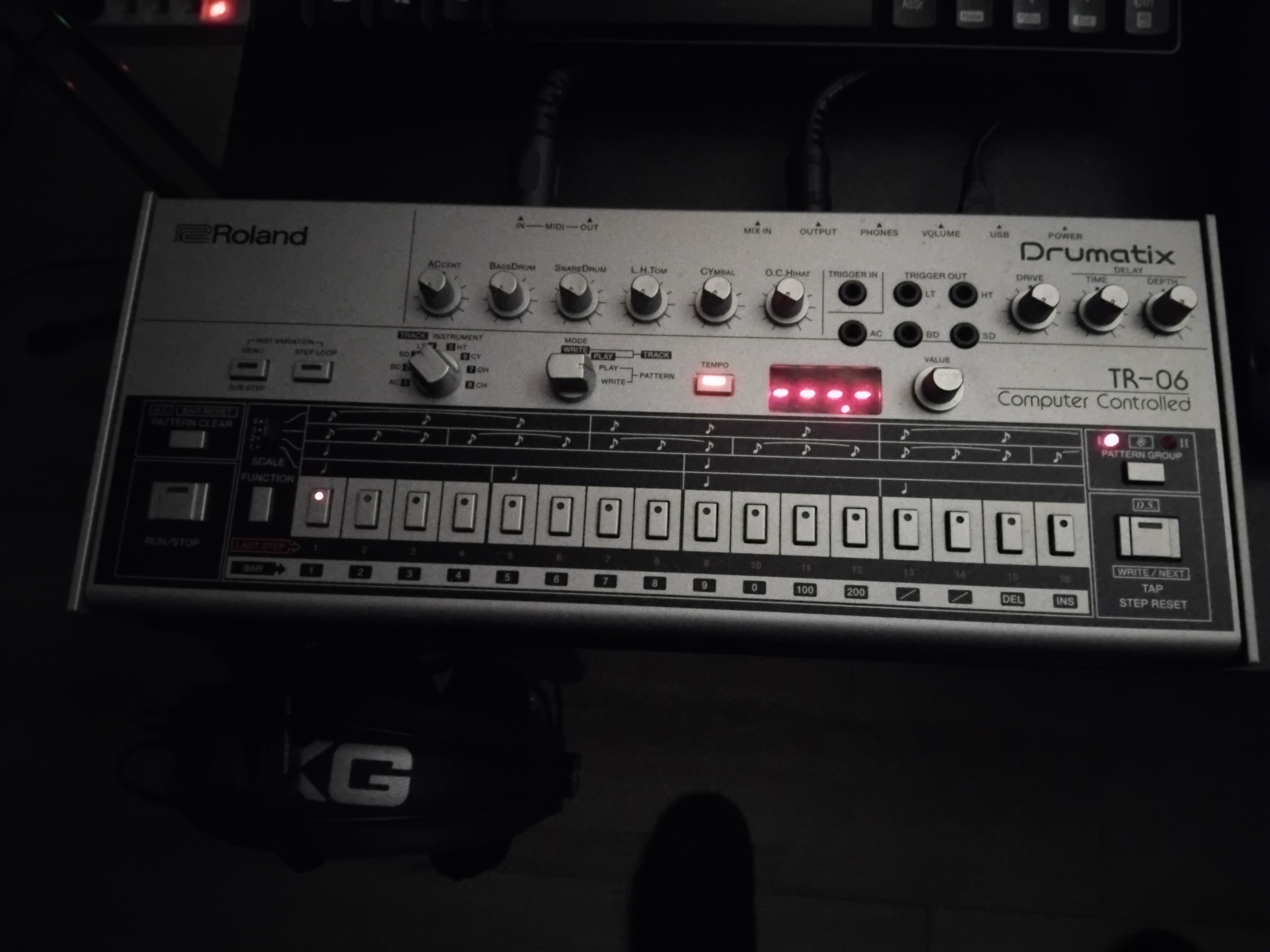 Vend Roland TR-06
