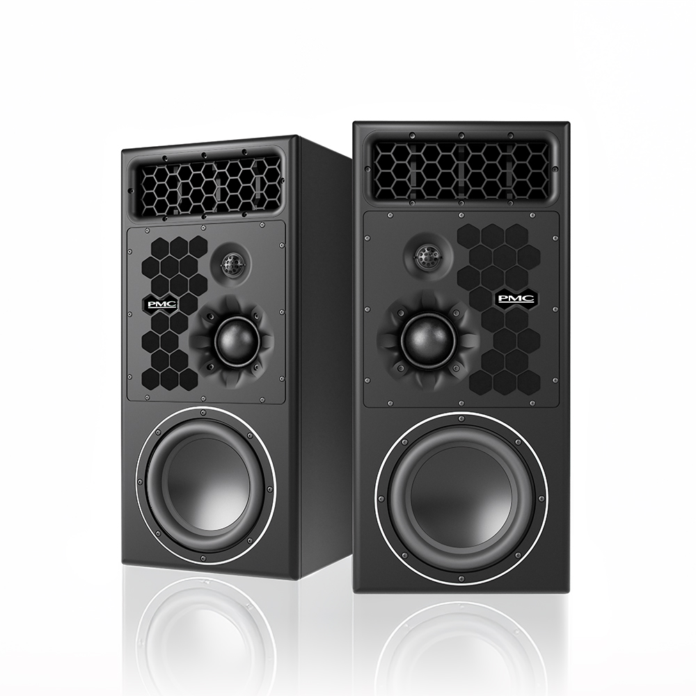 NOMAD-10-pair-1000px-web