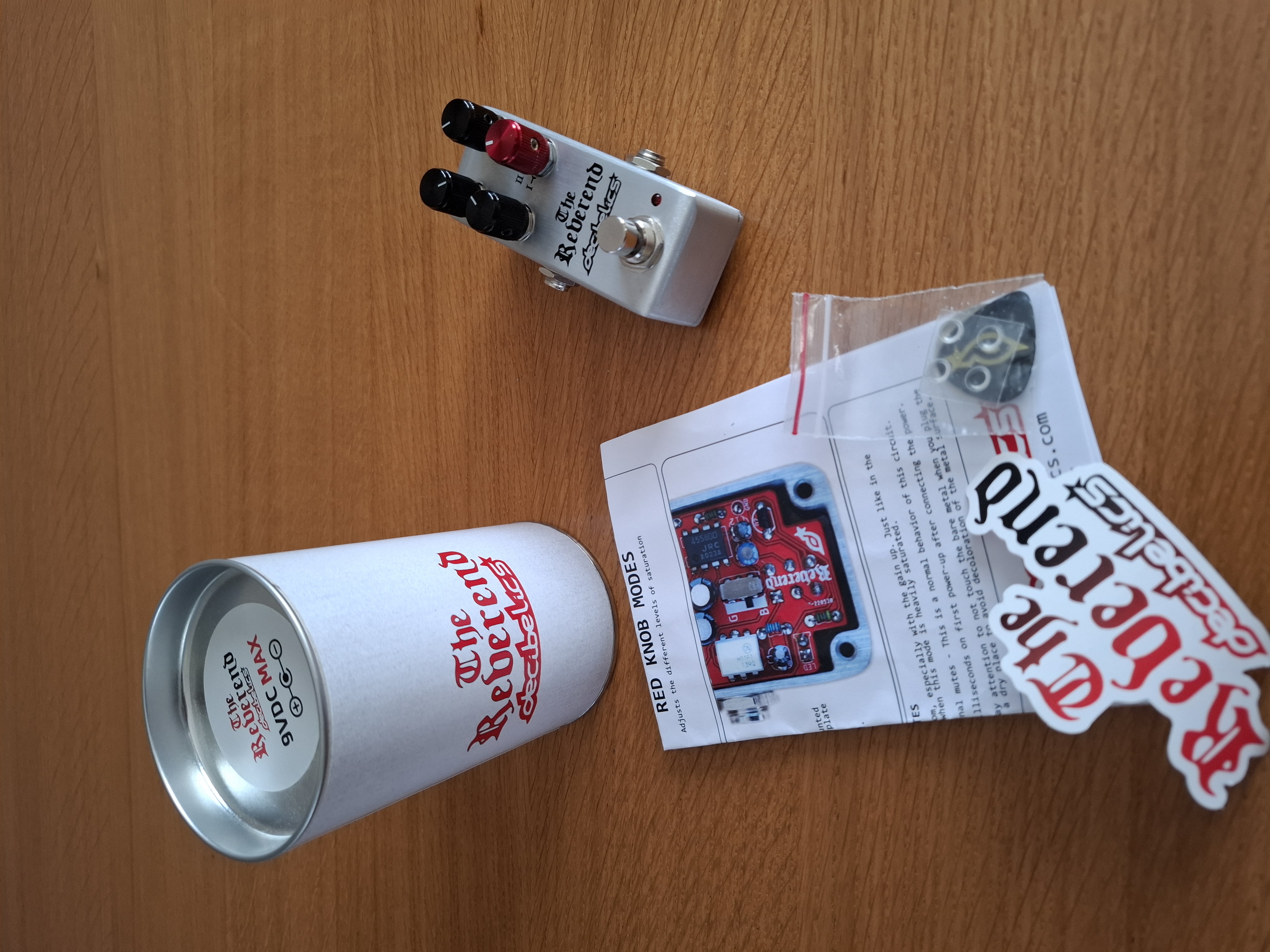 Vends DECIBELICS THE REVEREND V1