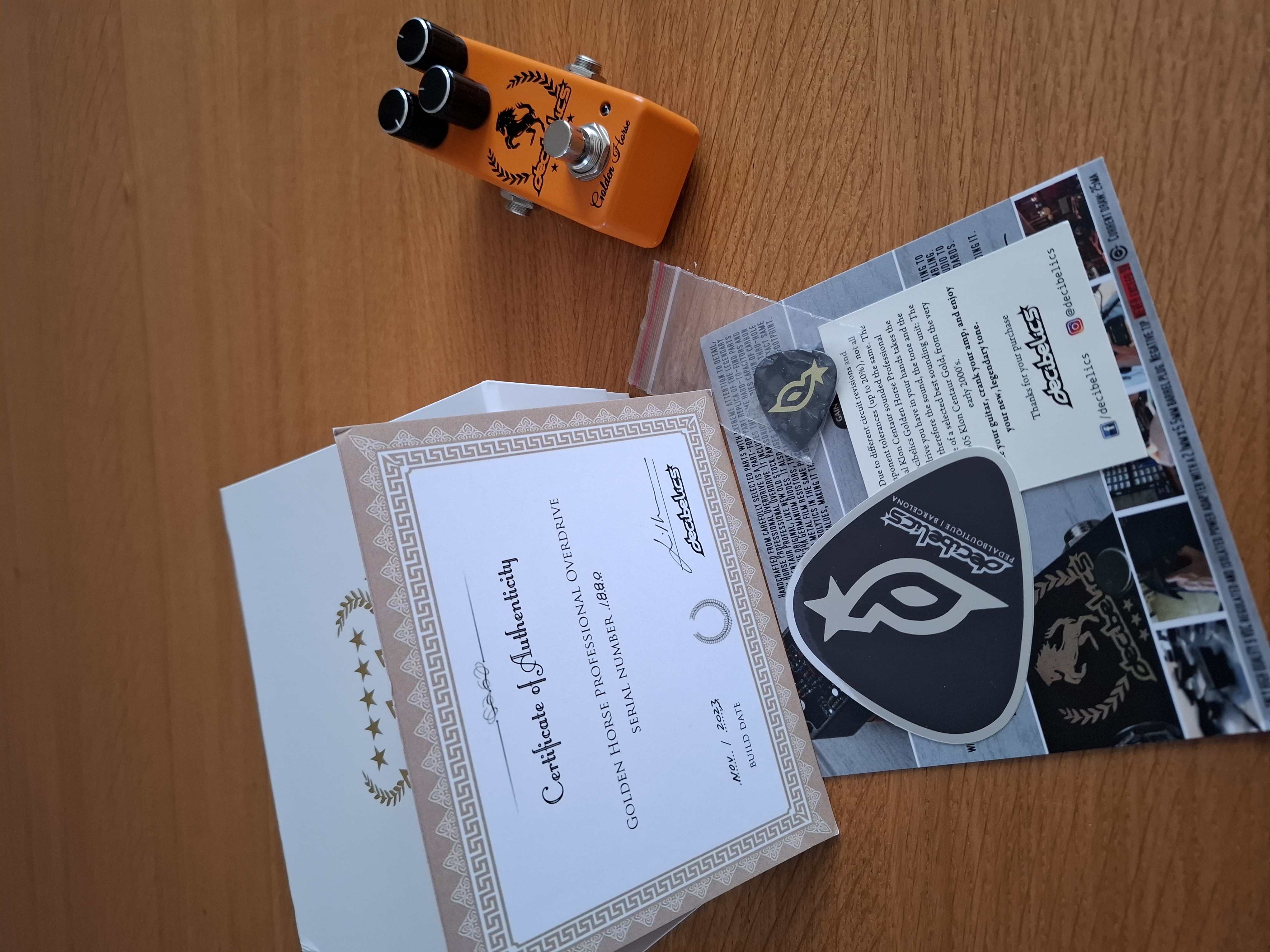 Vends DECIBELICS GOLDEN HORSE PROFESSIONNAL OVERDRIVE