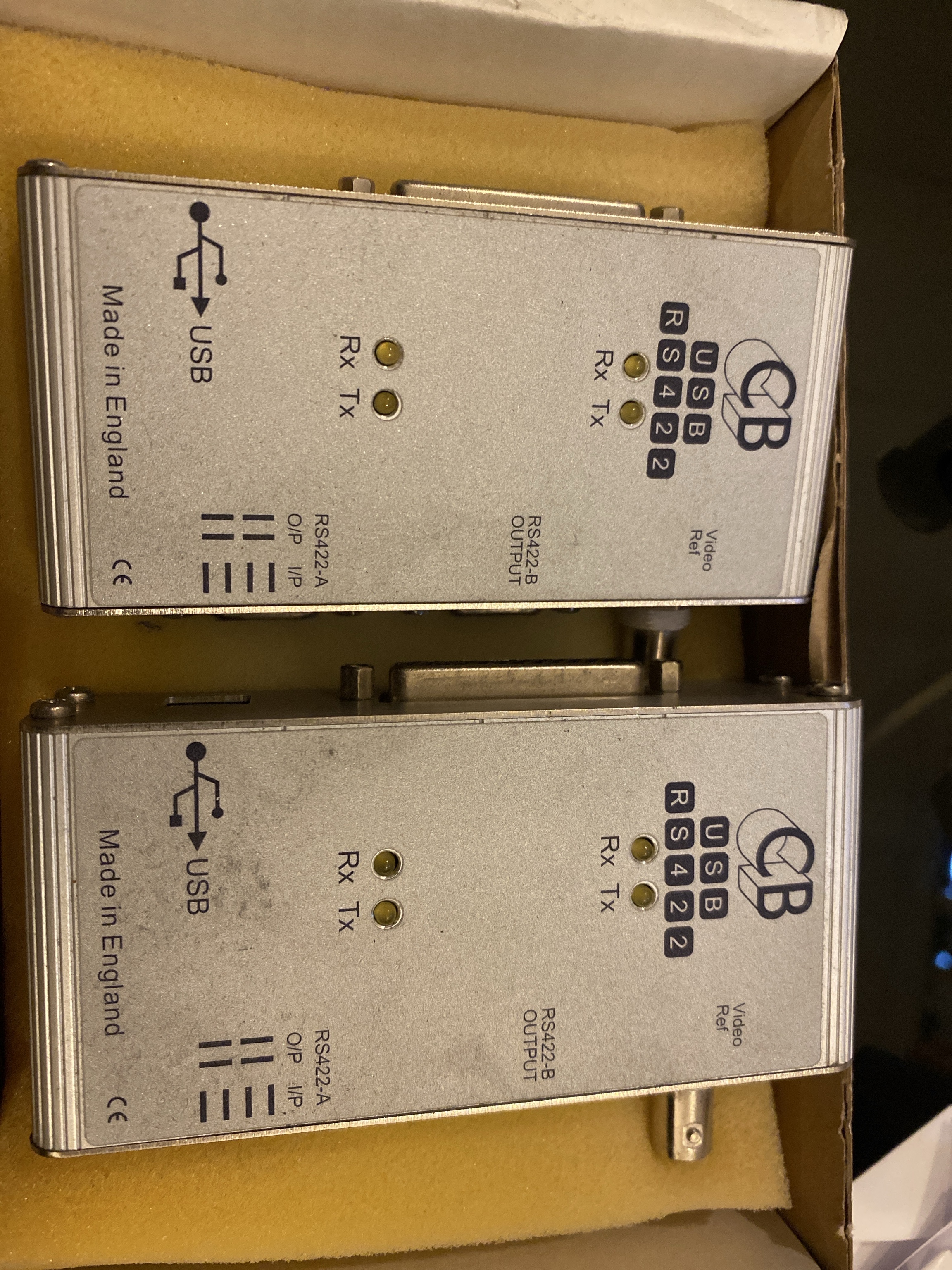 Lot de 2 interfaces USB / RS422 professionnelles CB Electronics – USB RS422