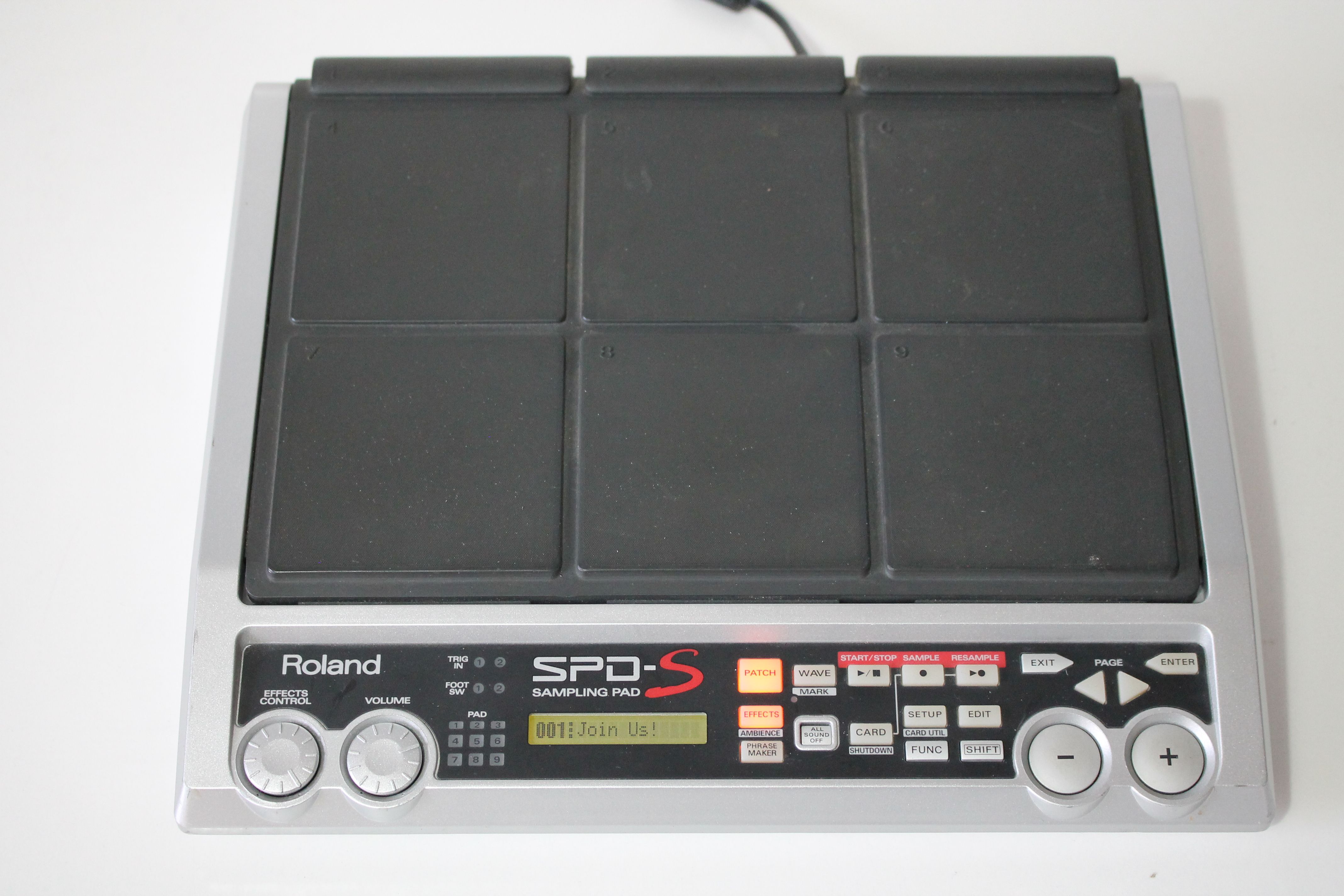Roland SPD-S à réviser