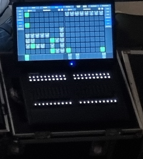 Banana wing Infinity 2 univers DMX extension pour la Chimp 300