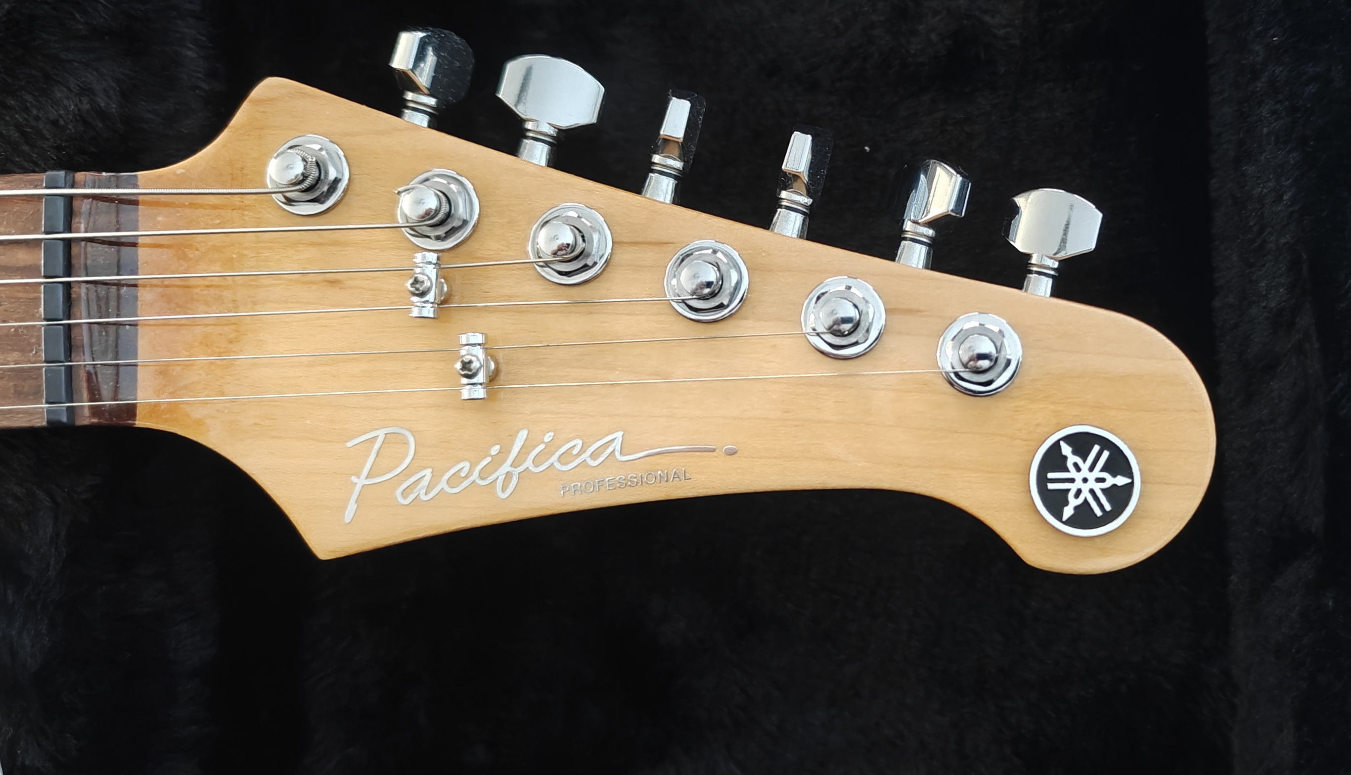 Yamaha Pacifica Professional PACP12 (98459)