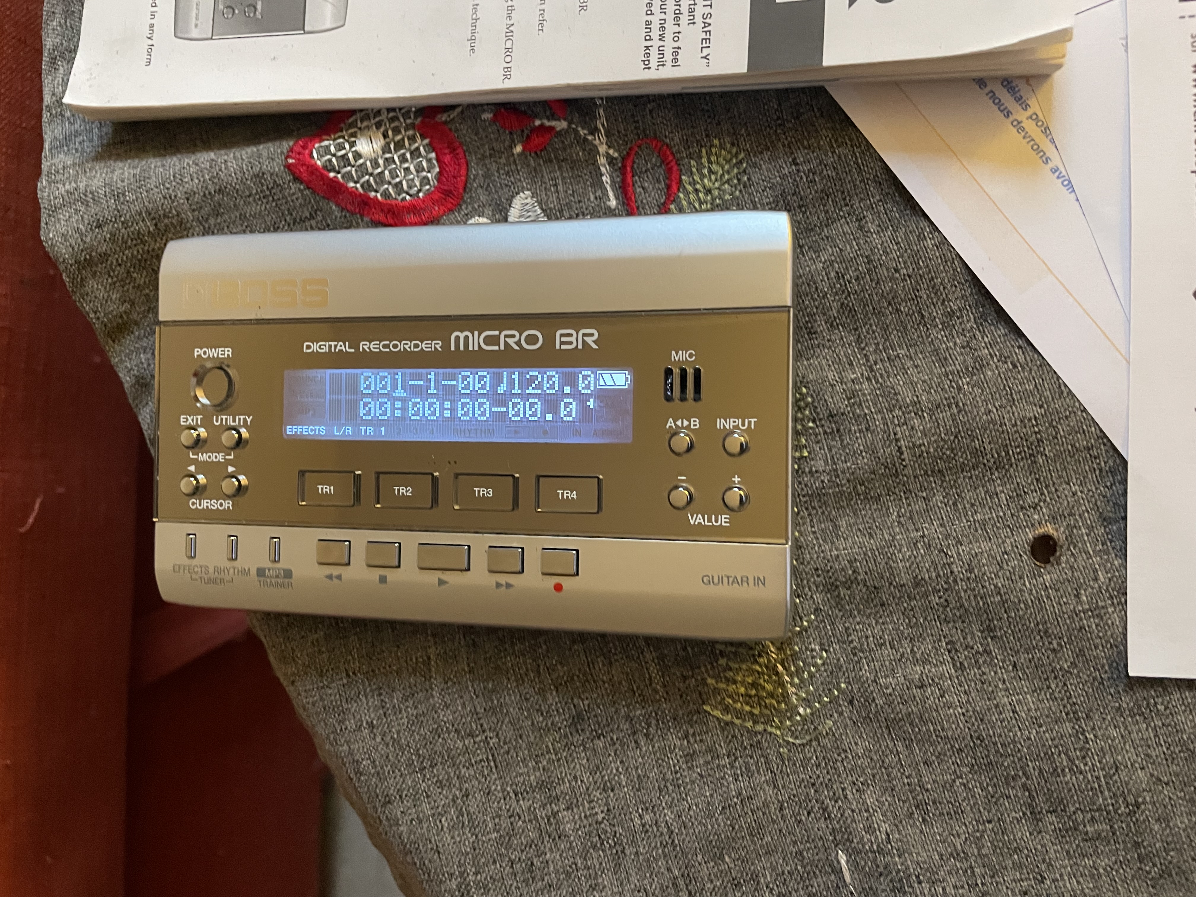 Enregistreur 4 pistes boss micro br