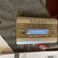 Enregistreur 4 pistes boss micro br