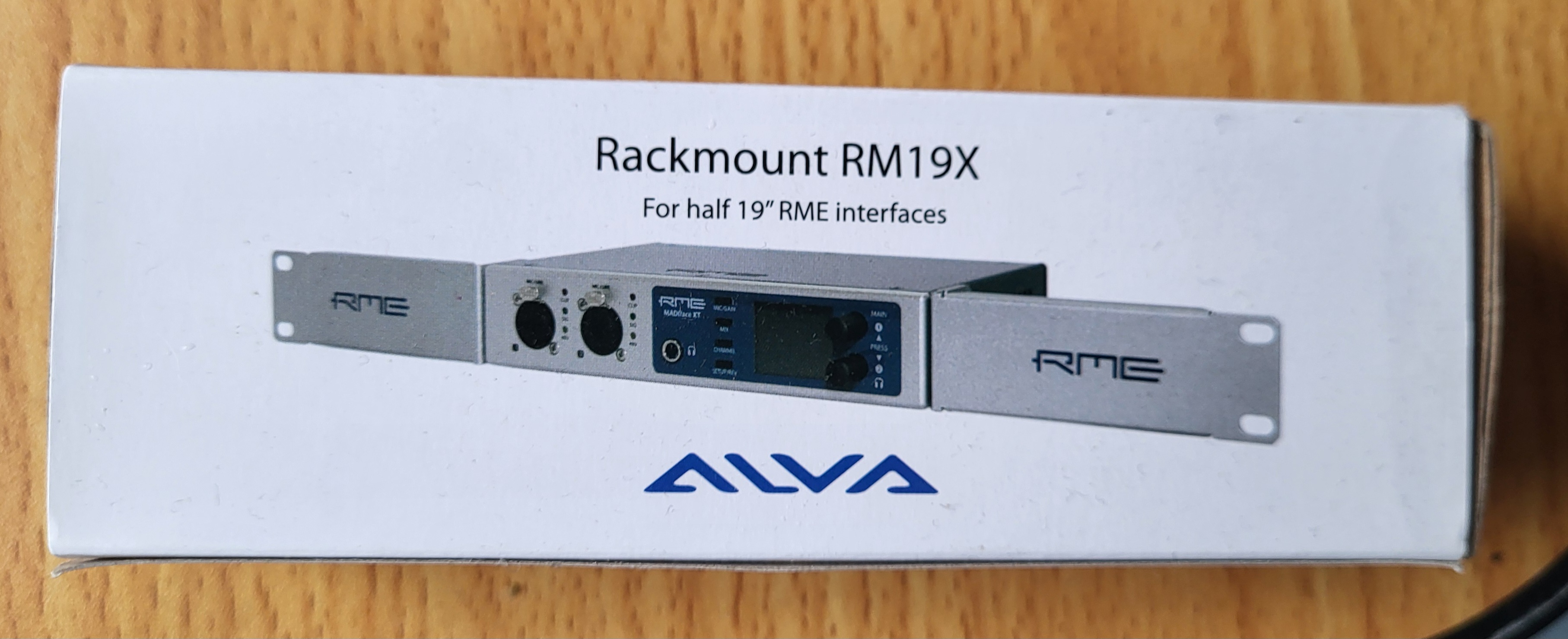 Oreilles de rack 19" pour RME interfaces
