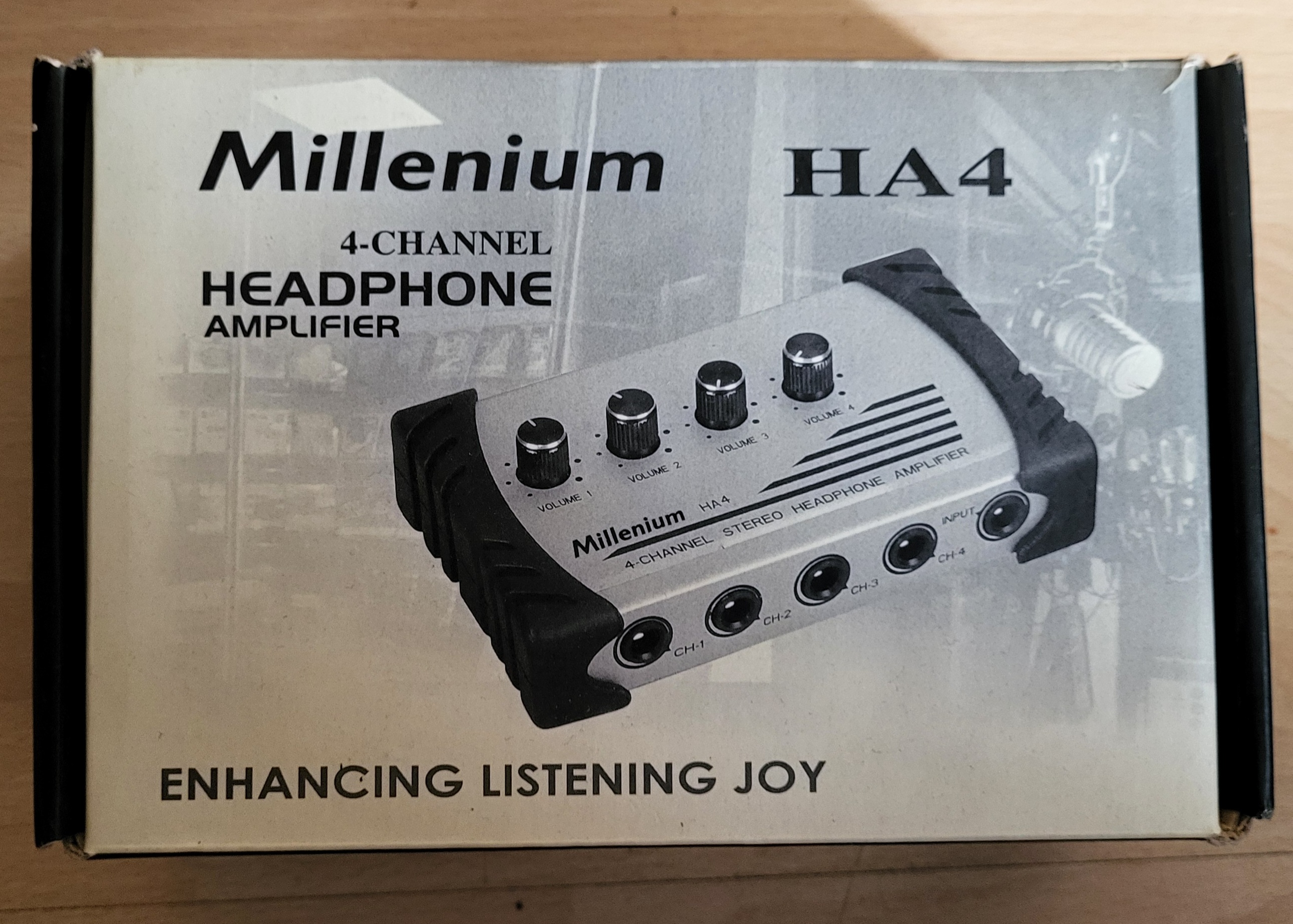 Ampli casques 4 canaux stéréo 