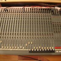 Console mix. studio Soundcraft Spiritstudio 24/8/2