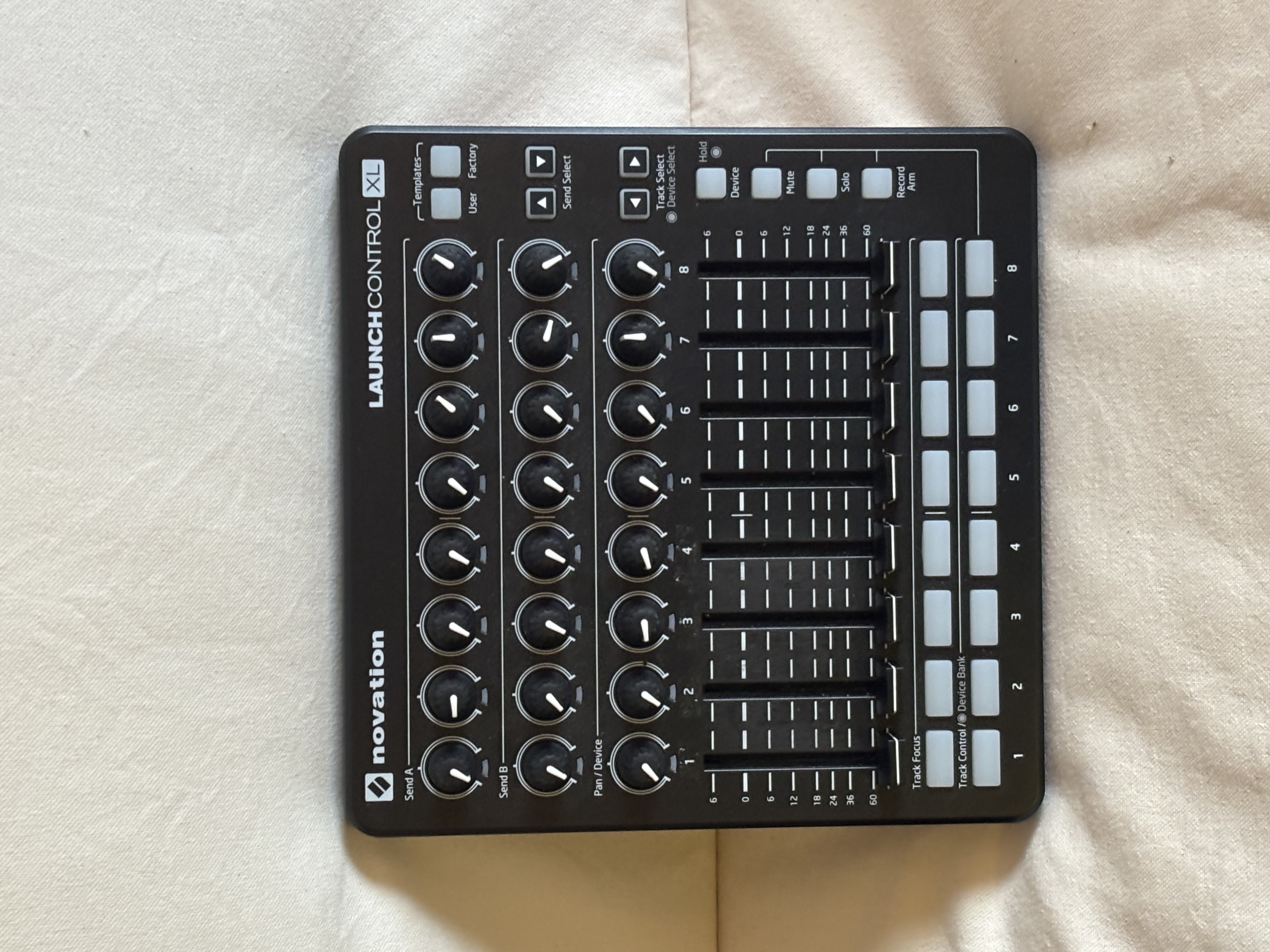 Novation Launchkontrol MKII