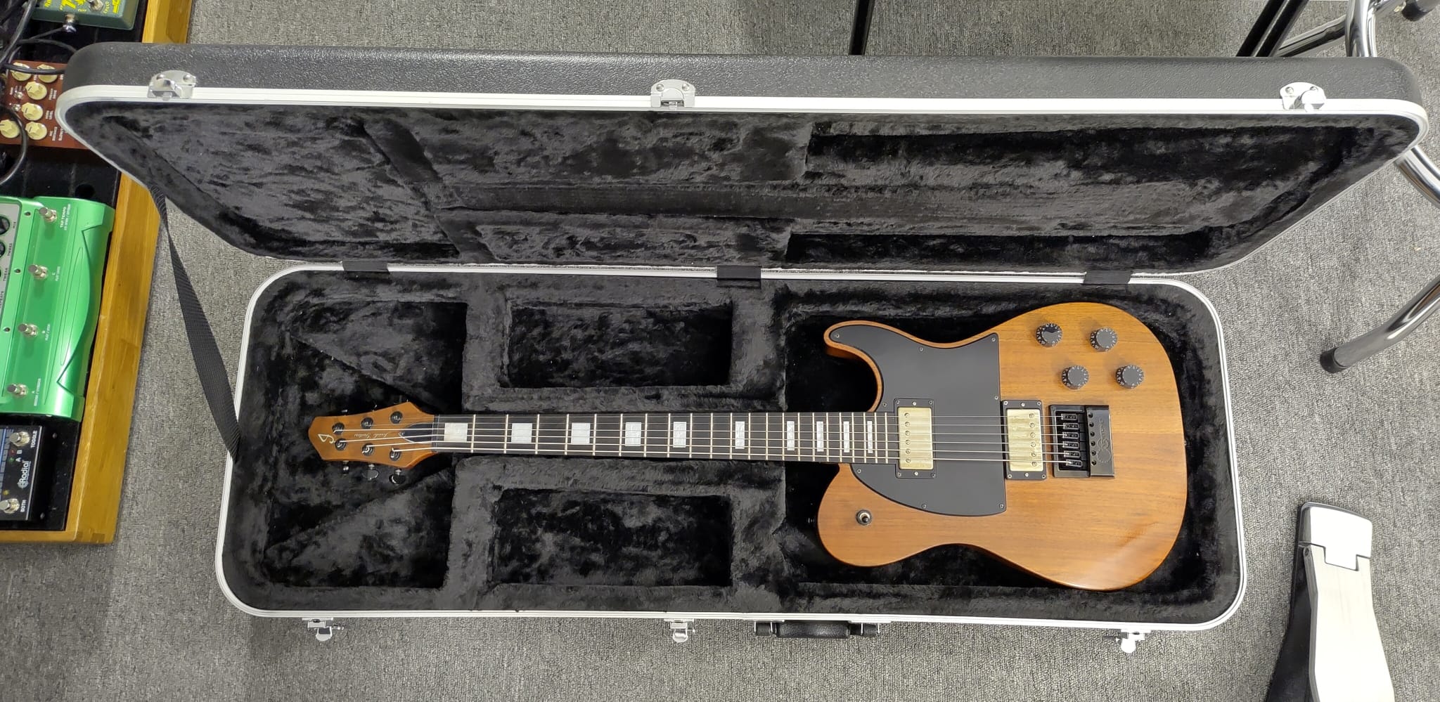 Jericho Fusion 6 Baritone avec EverTune