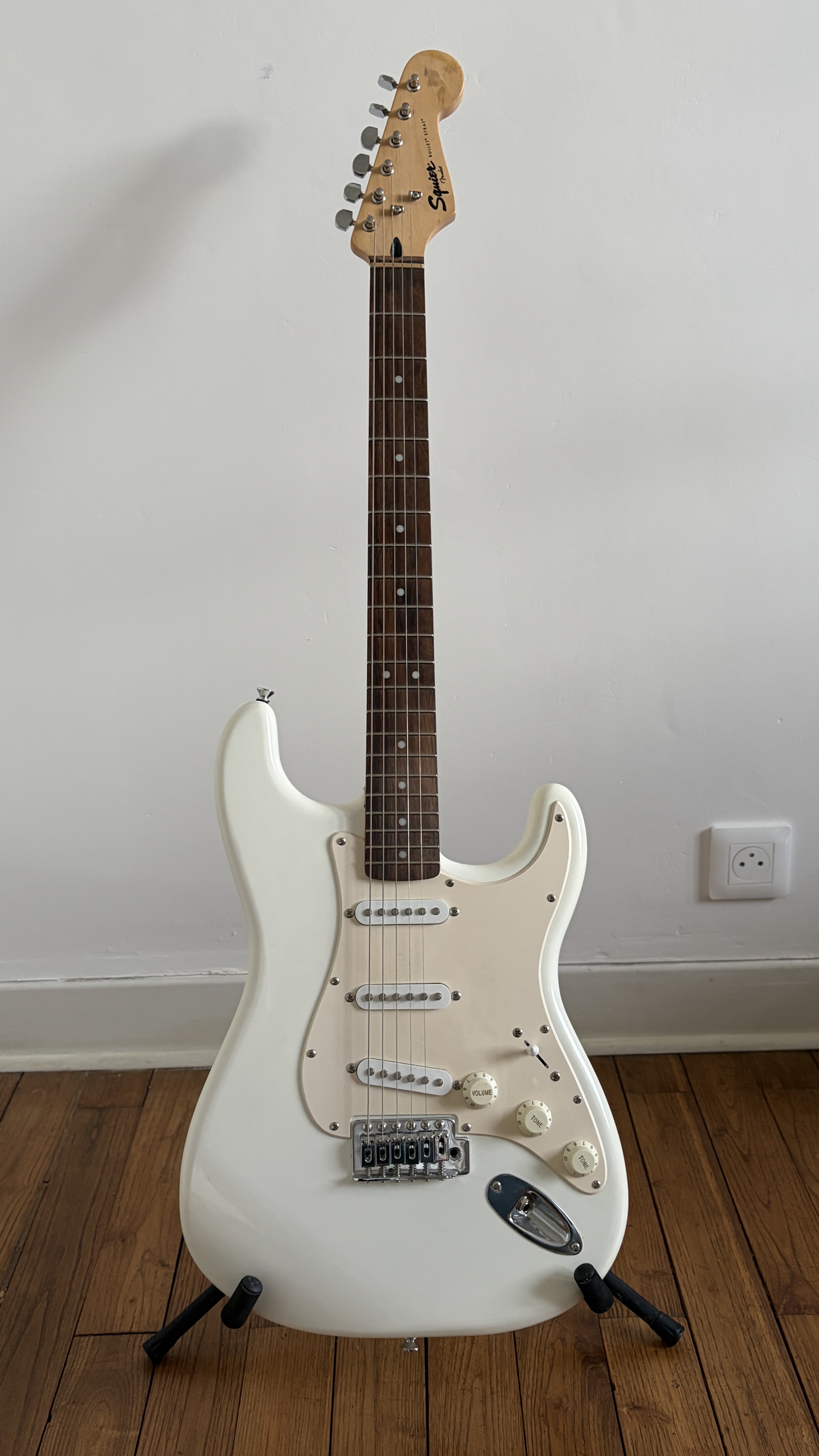 Squier Sonic Strat HT Arctic White