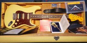 Fender Custom Shop '67 Strat HSS Journeyman Classic Aged Vintage White